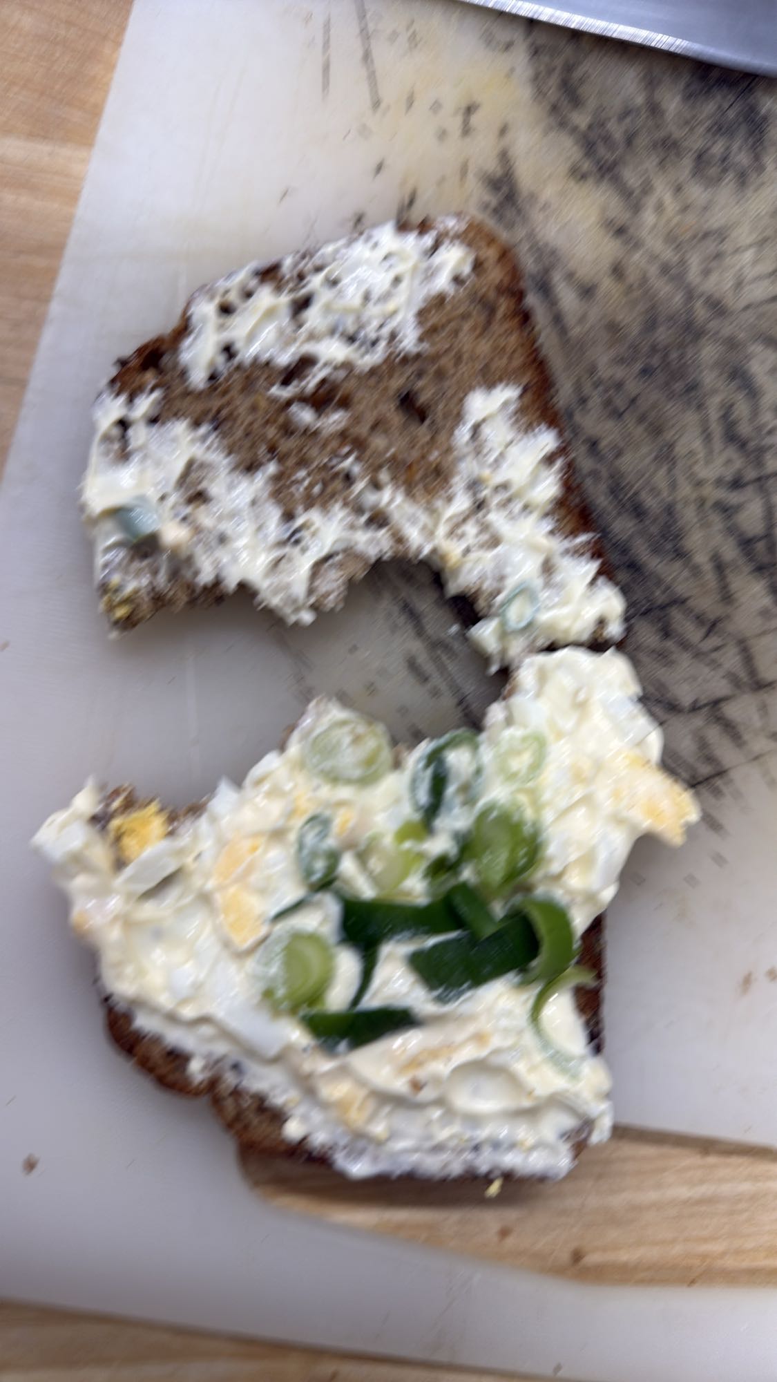 Brood met eiersalade