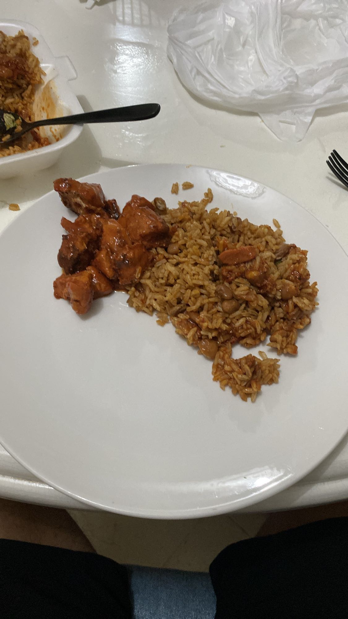 arroz con pollo y habichuelas