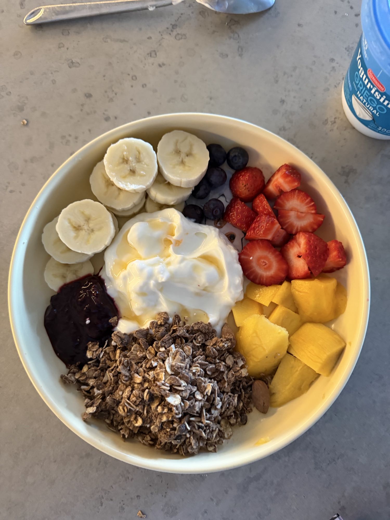 bol de yogur con fruta