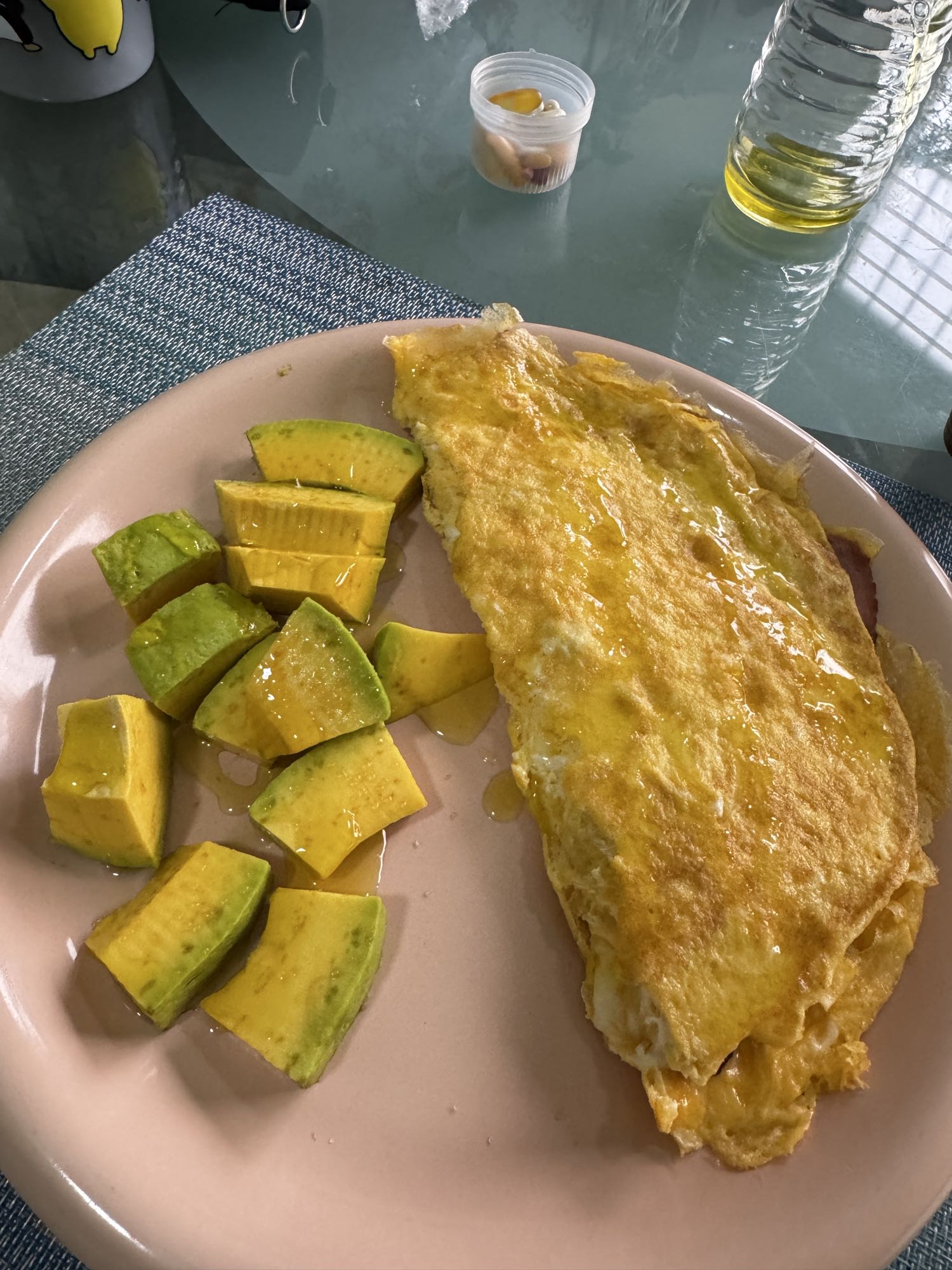 omelet con aguacate