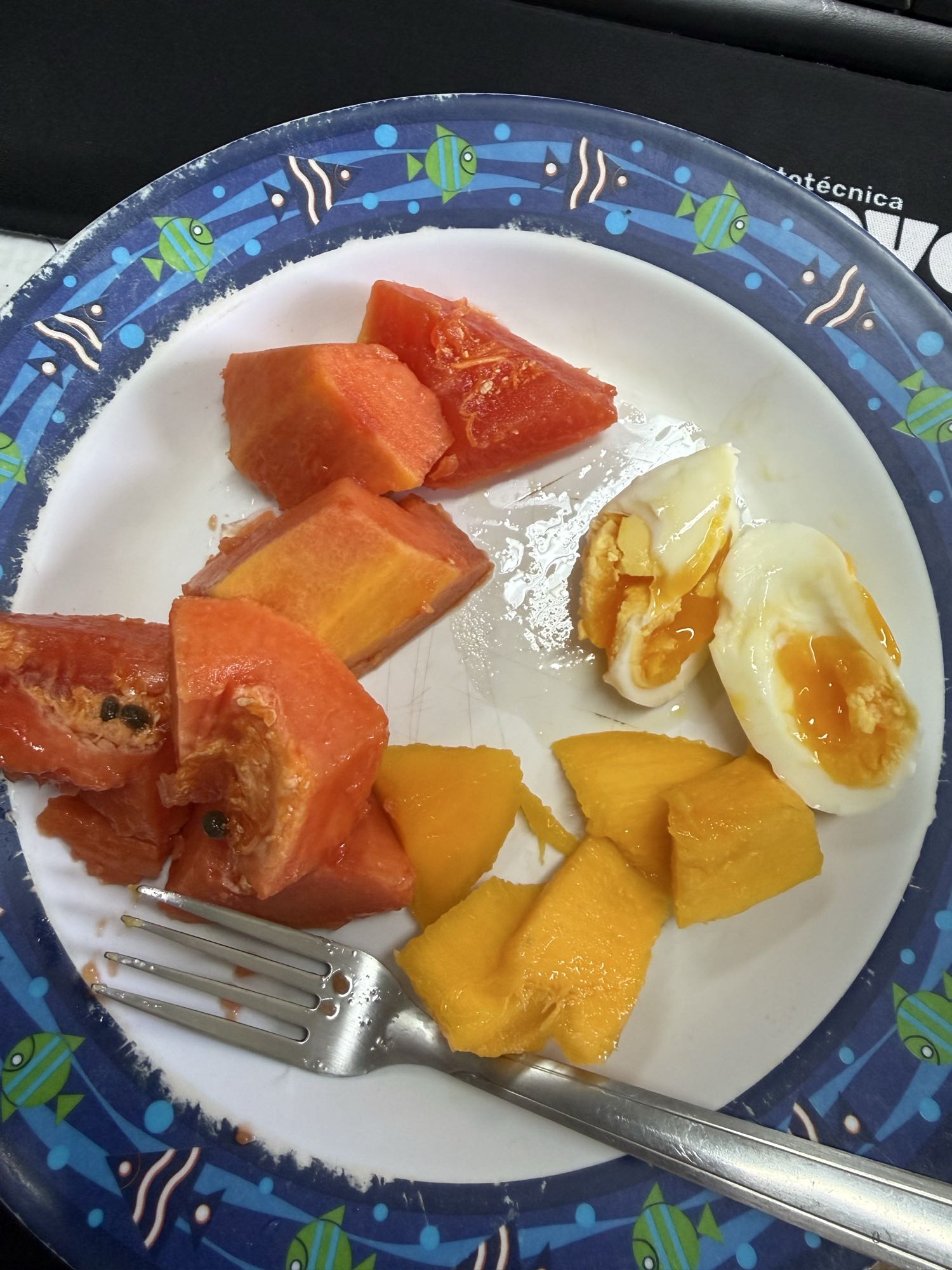 Frutas com ovo