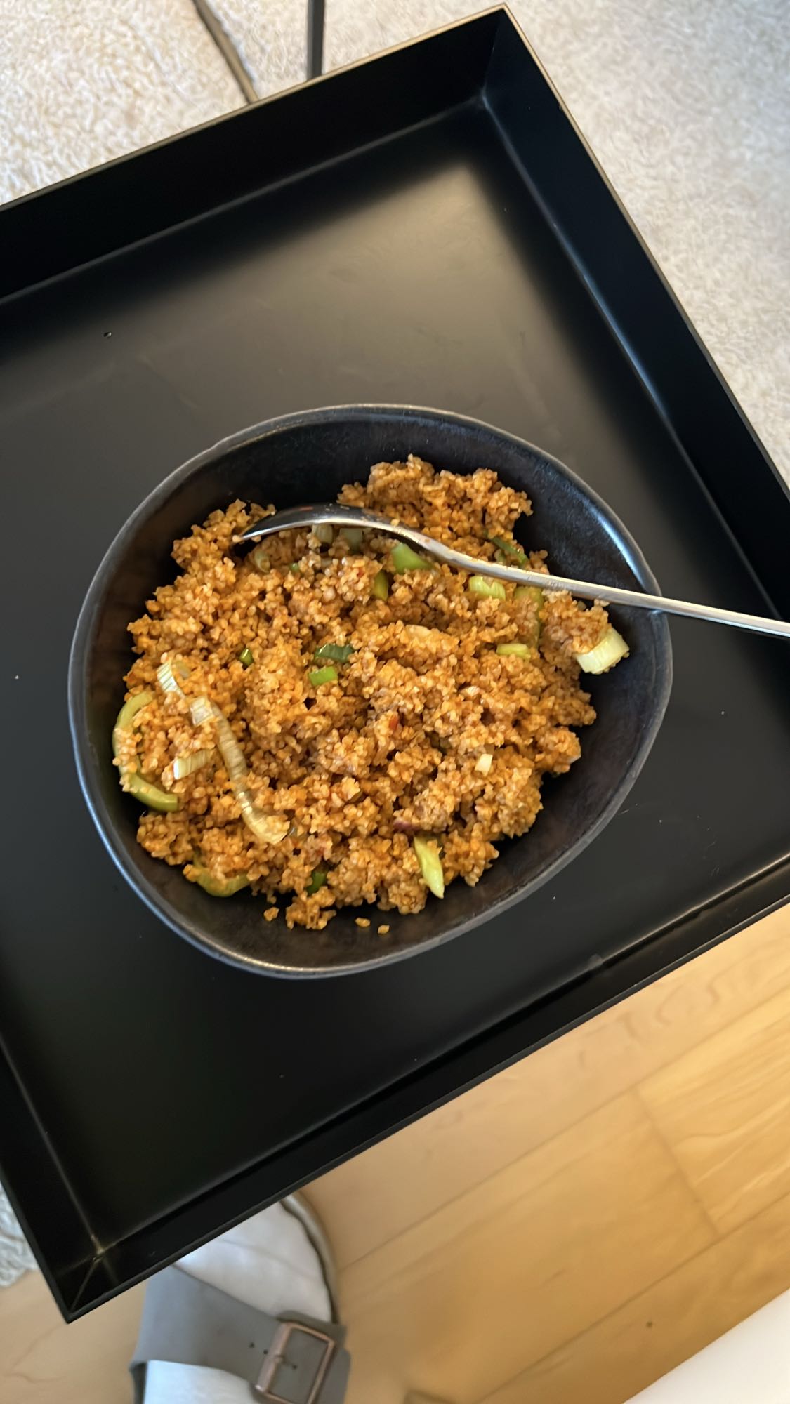 Bulgur mit Gemüse und Zwiebel