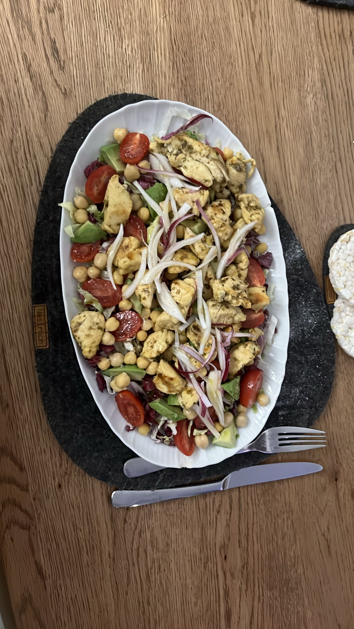 Insalata pollo e ceci