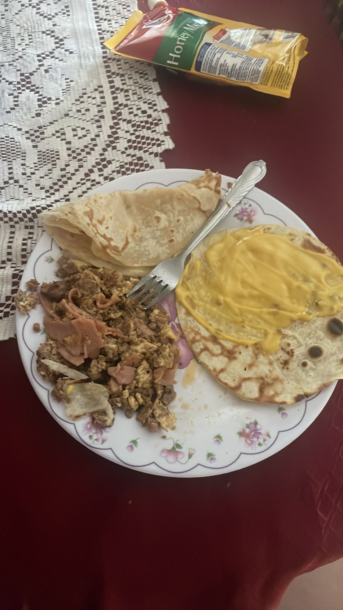 chapati con huevo y jamón