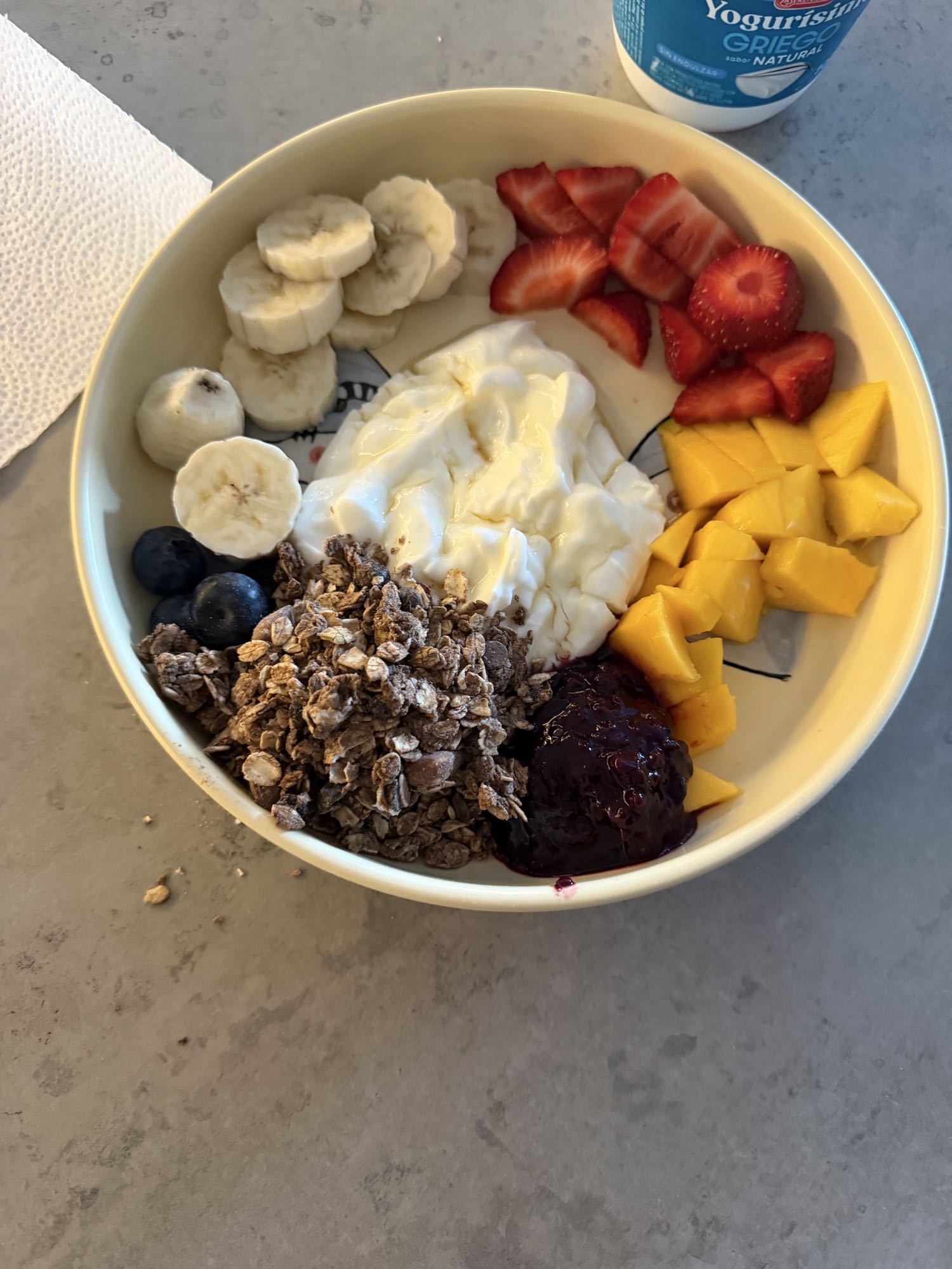bowl de yogur con fruta