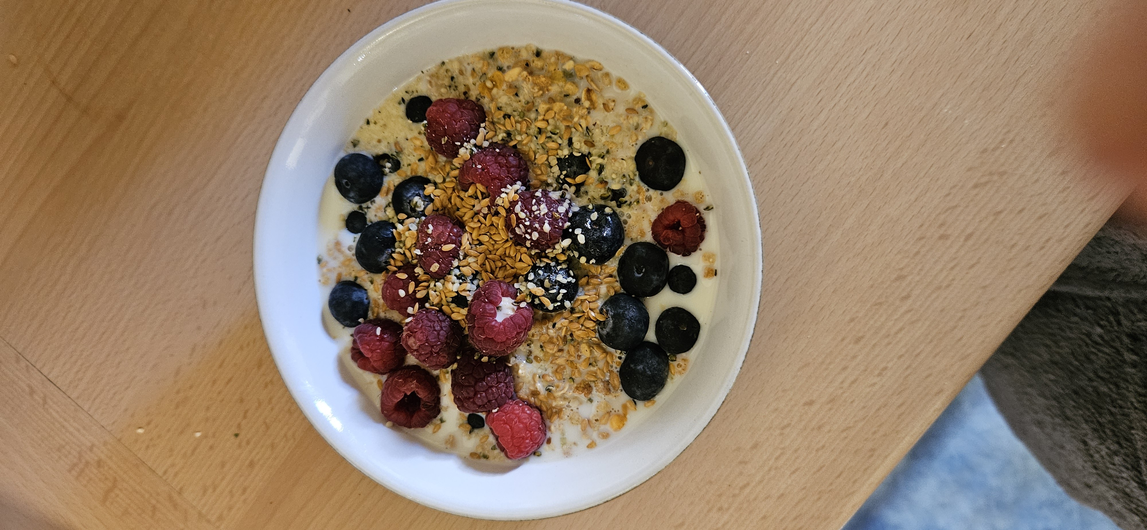Milk Oats Berry Bowl