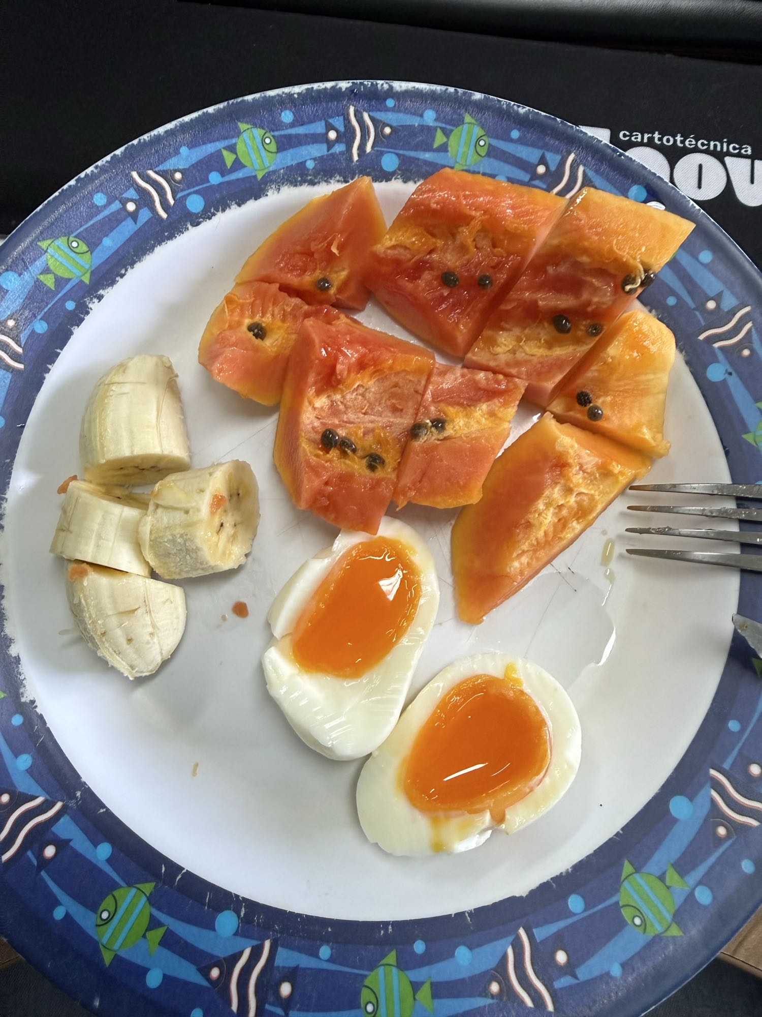 Papaia, banana e ovos
