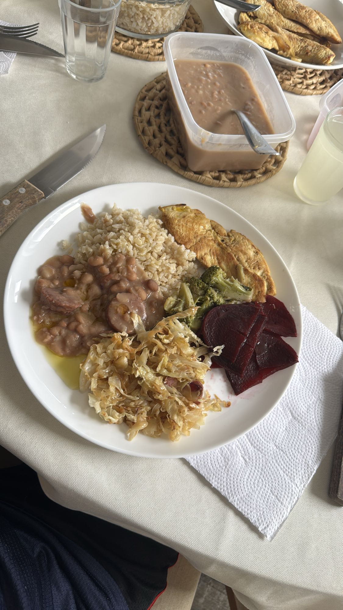 Prato com arroz e frango