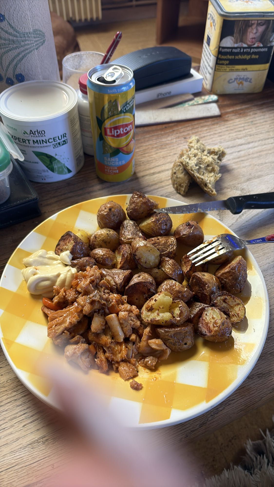 Pommes rôties et viande