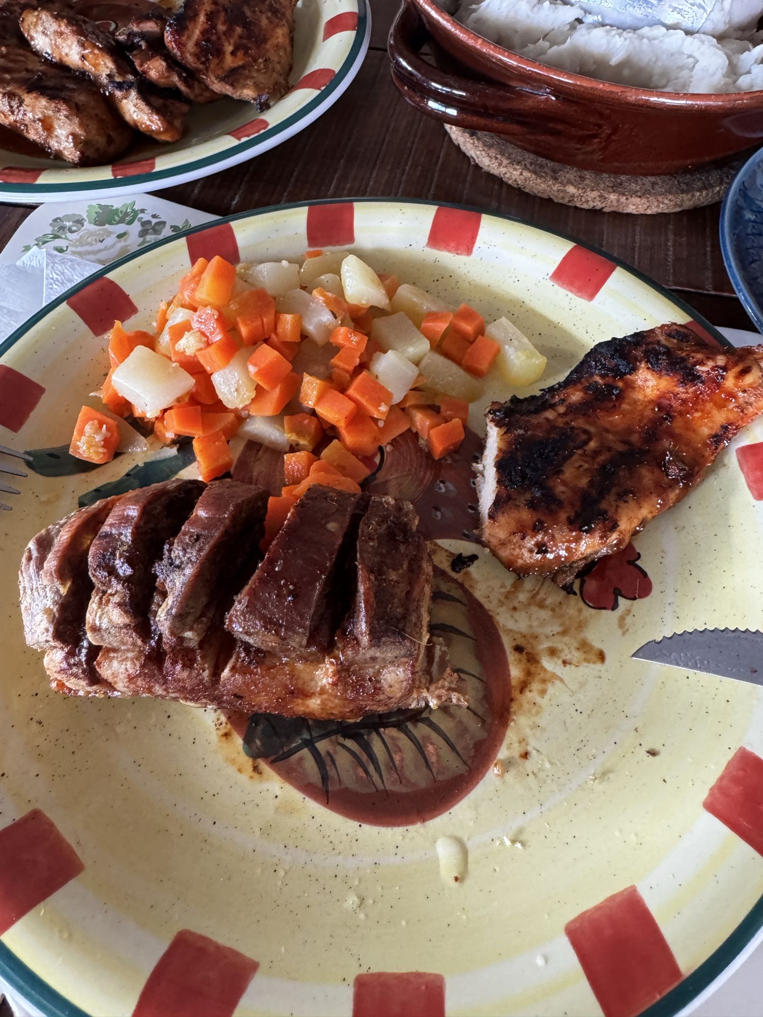 cerdo y pollo asados