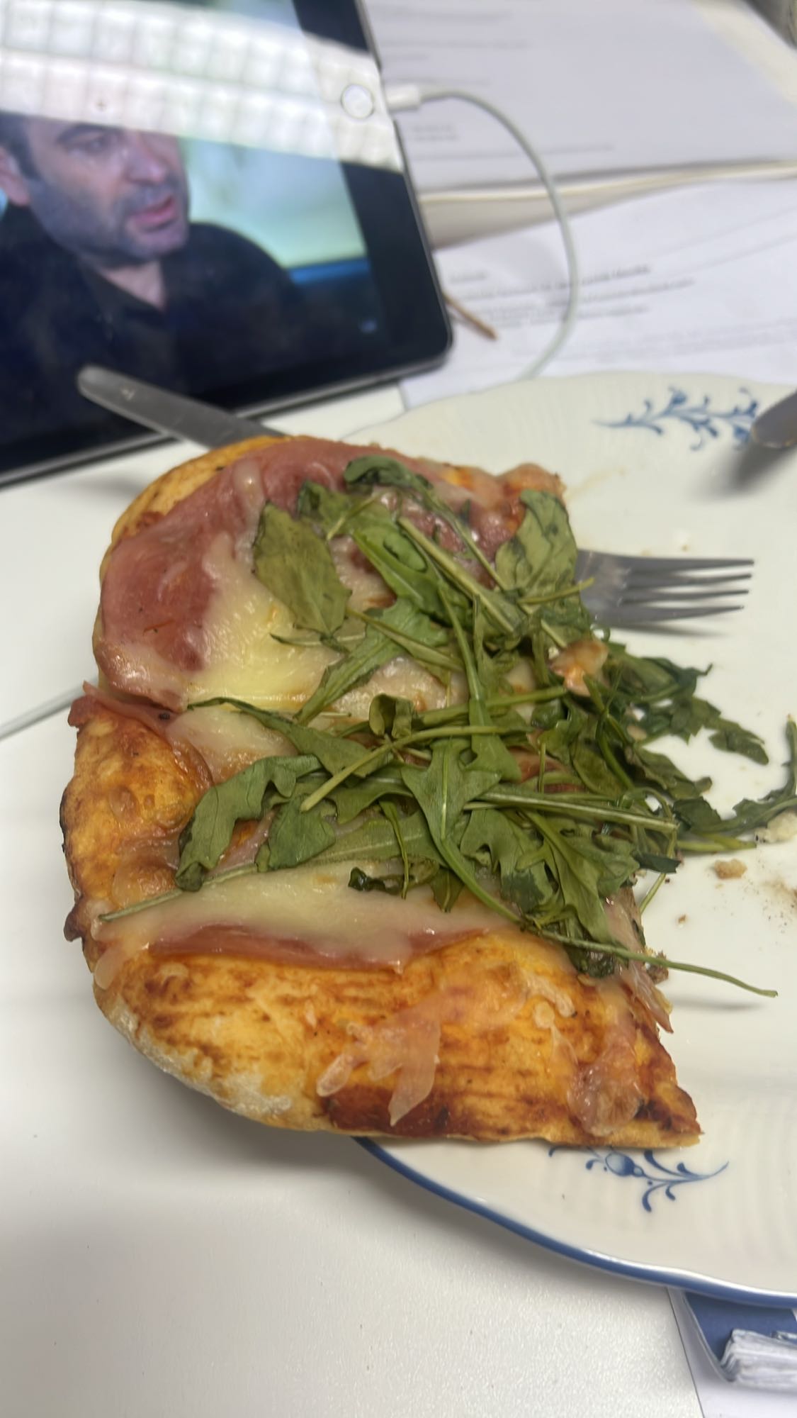 Pizza mit Schinken