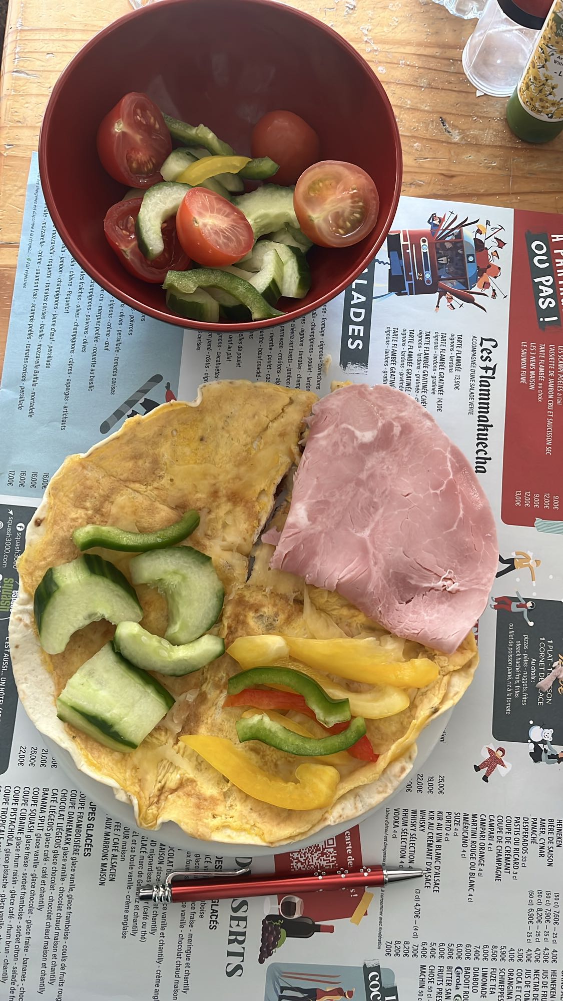 Omelette jambon salade