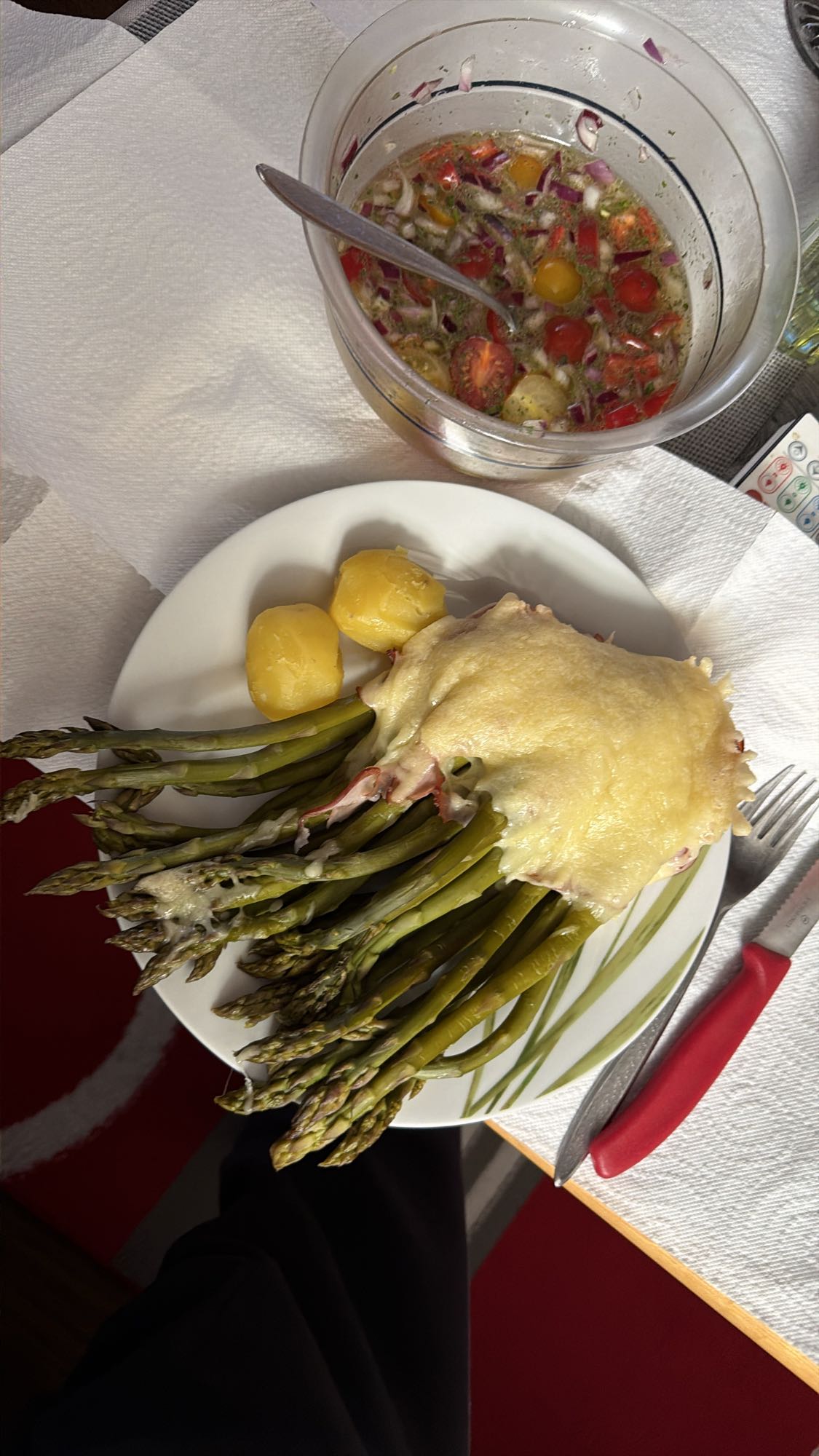 Spargel mit Schinken