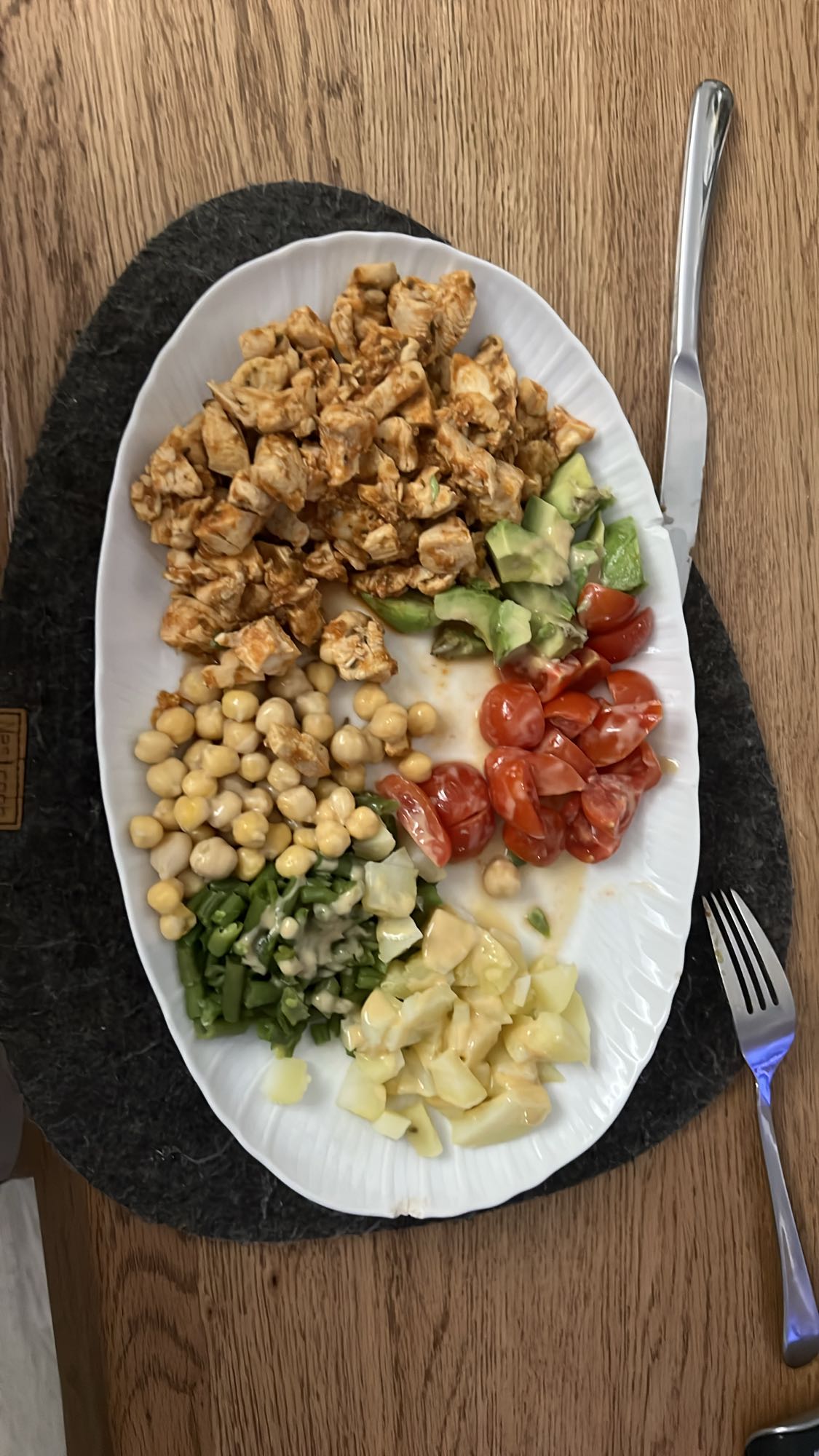 Insalata pollo e ceci