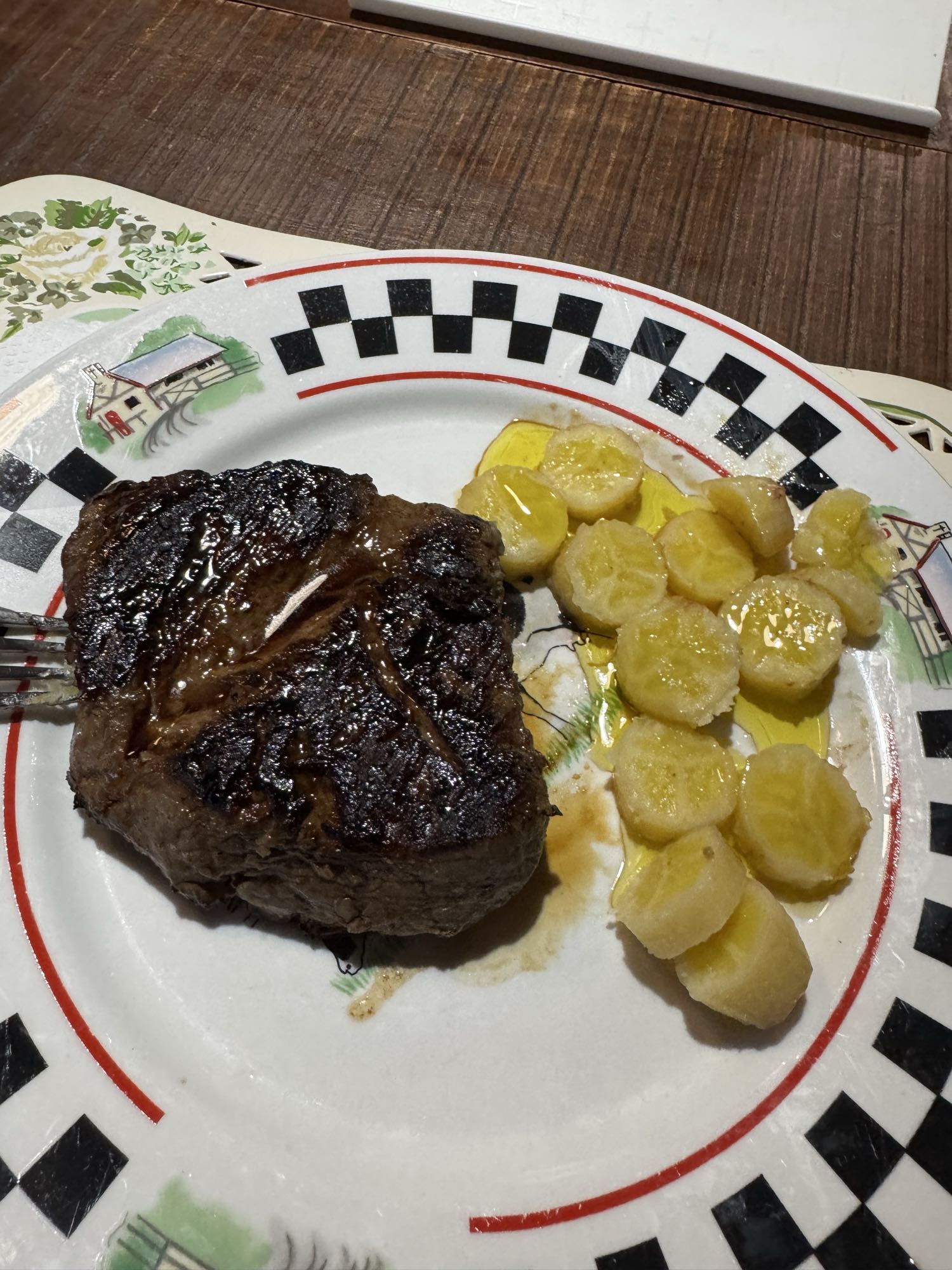 bistec con yuca