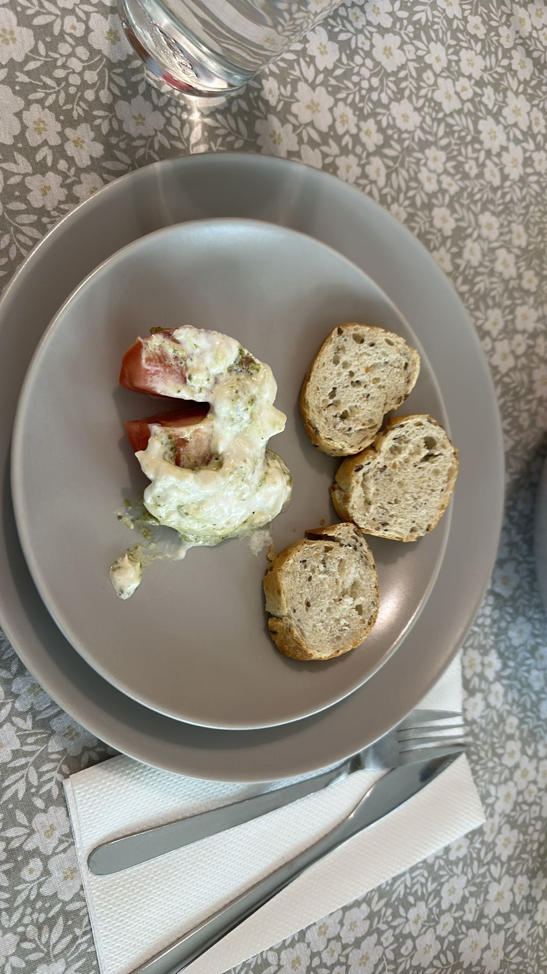Tomato Mozzarella Bread