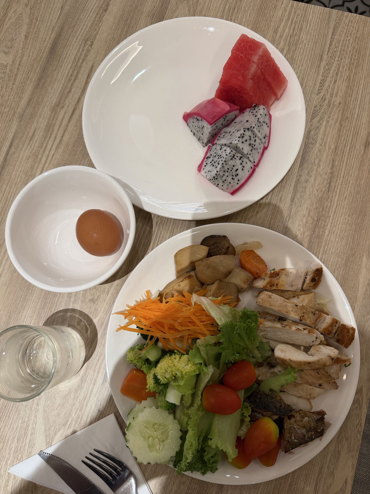 Piatto misto con frutta