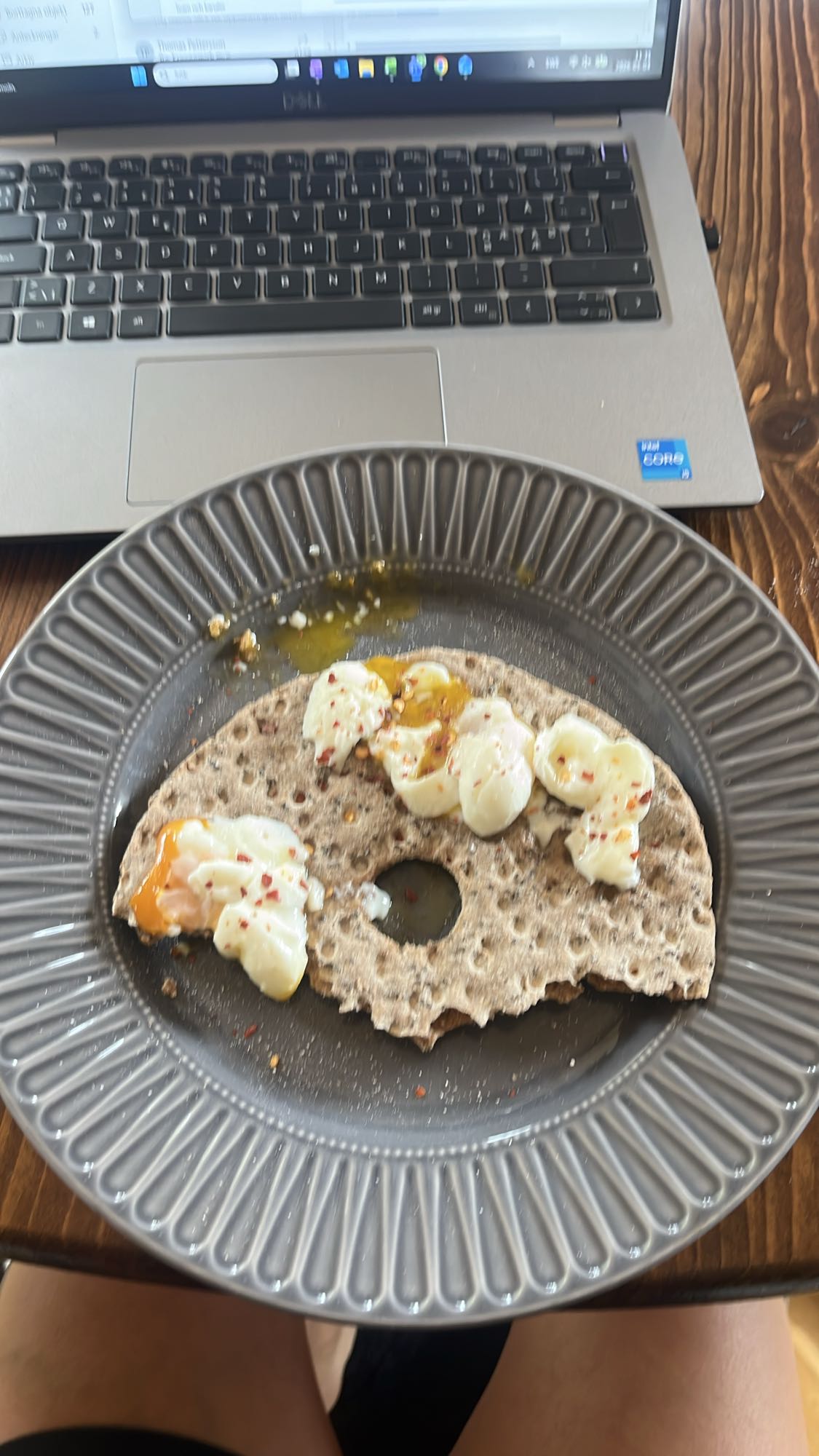 Knäckebröd med ägg