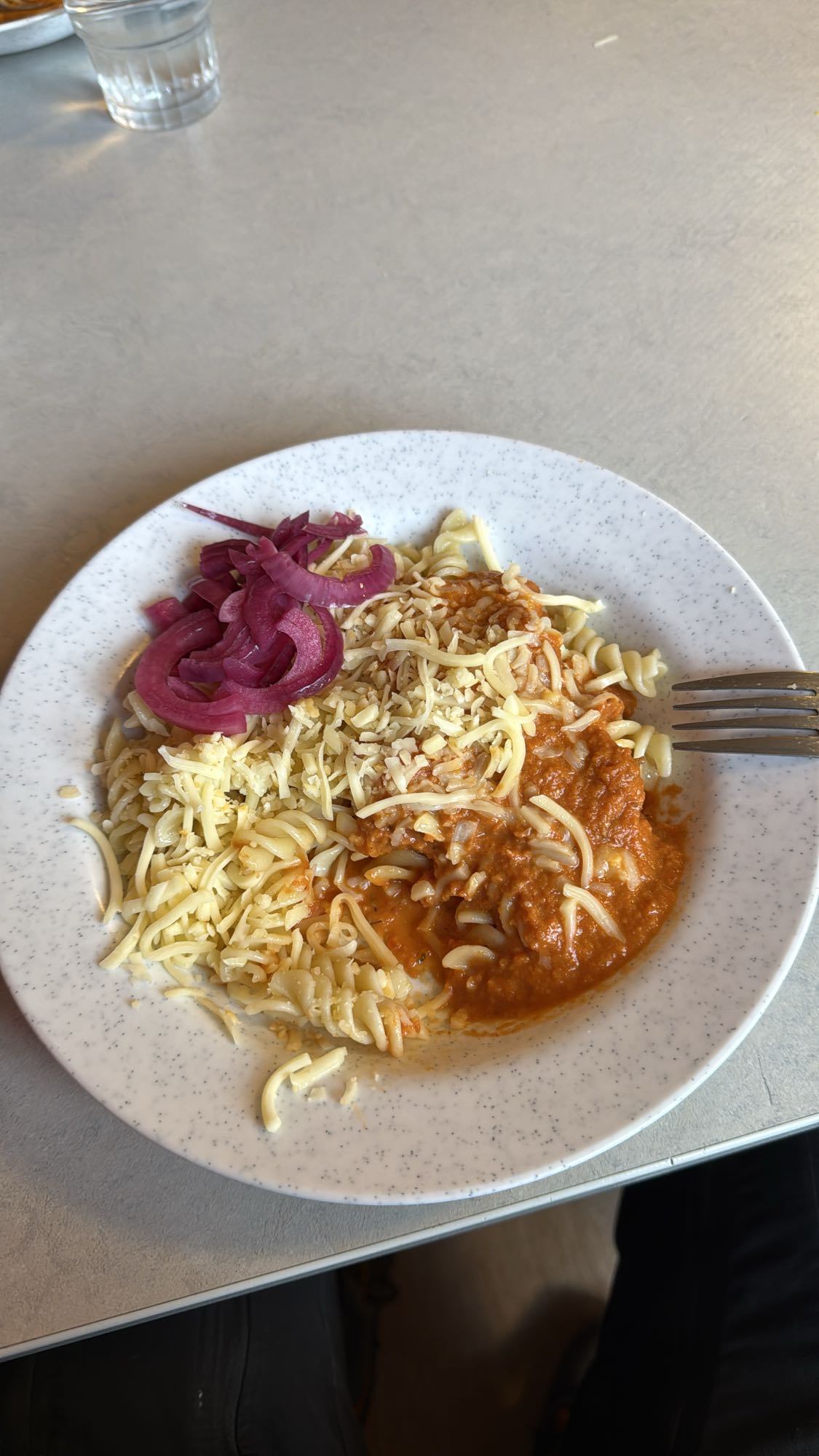 Pasta med tomatsås