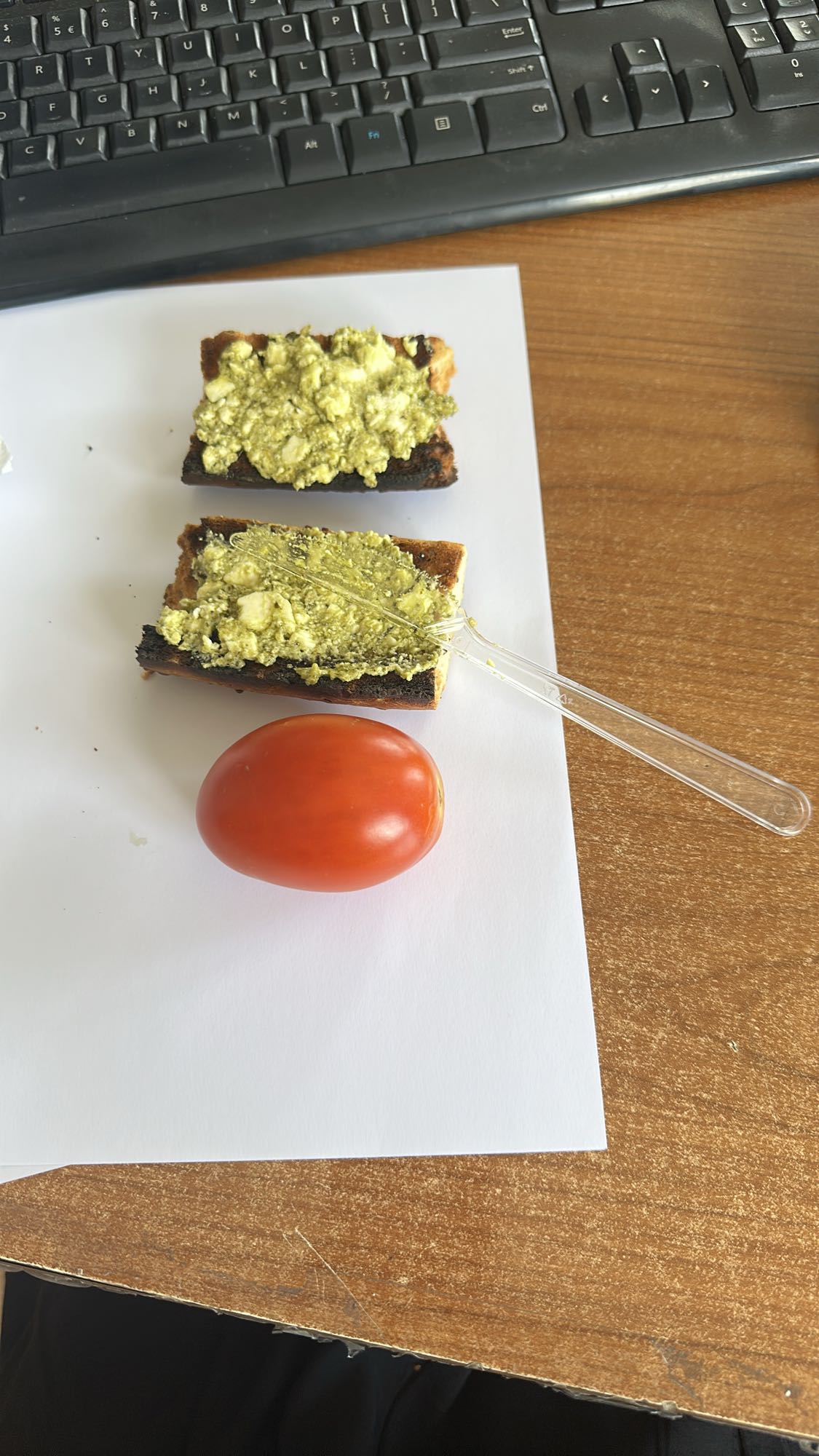 Avocado Toast with Tomato
