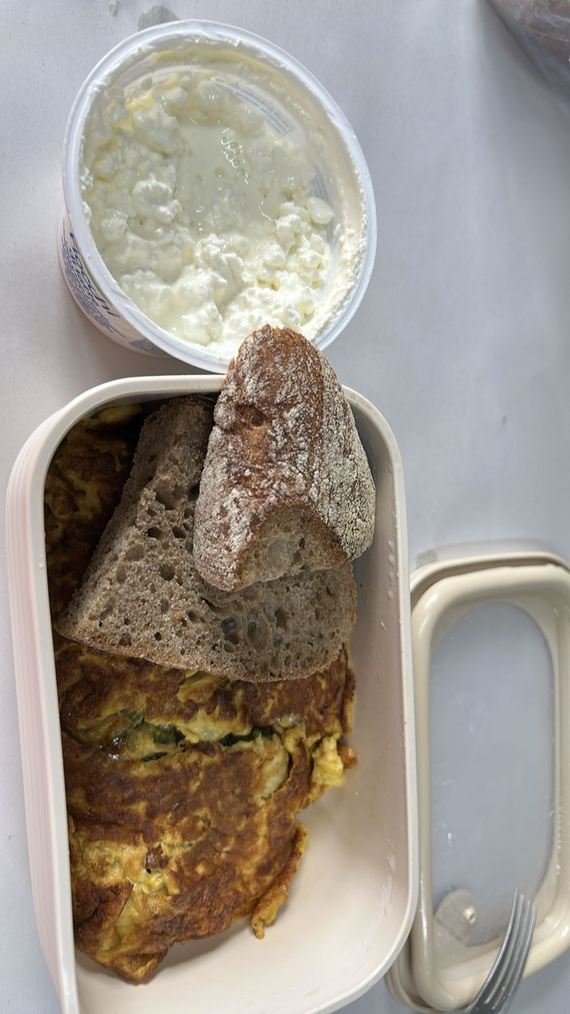 Frittata con pane e fiocchi