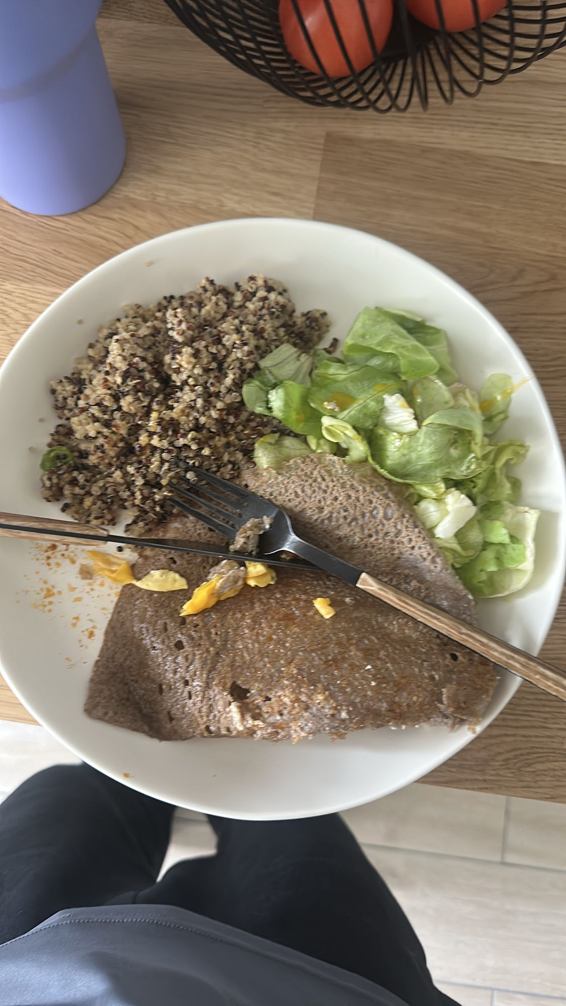 Galettes, quinoa et salade