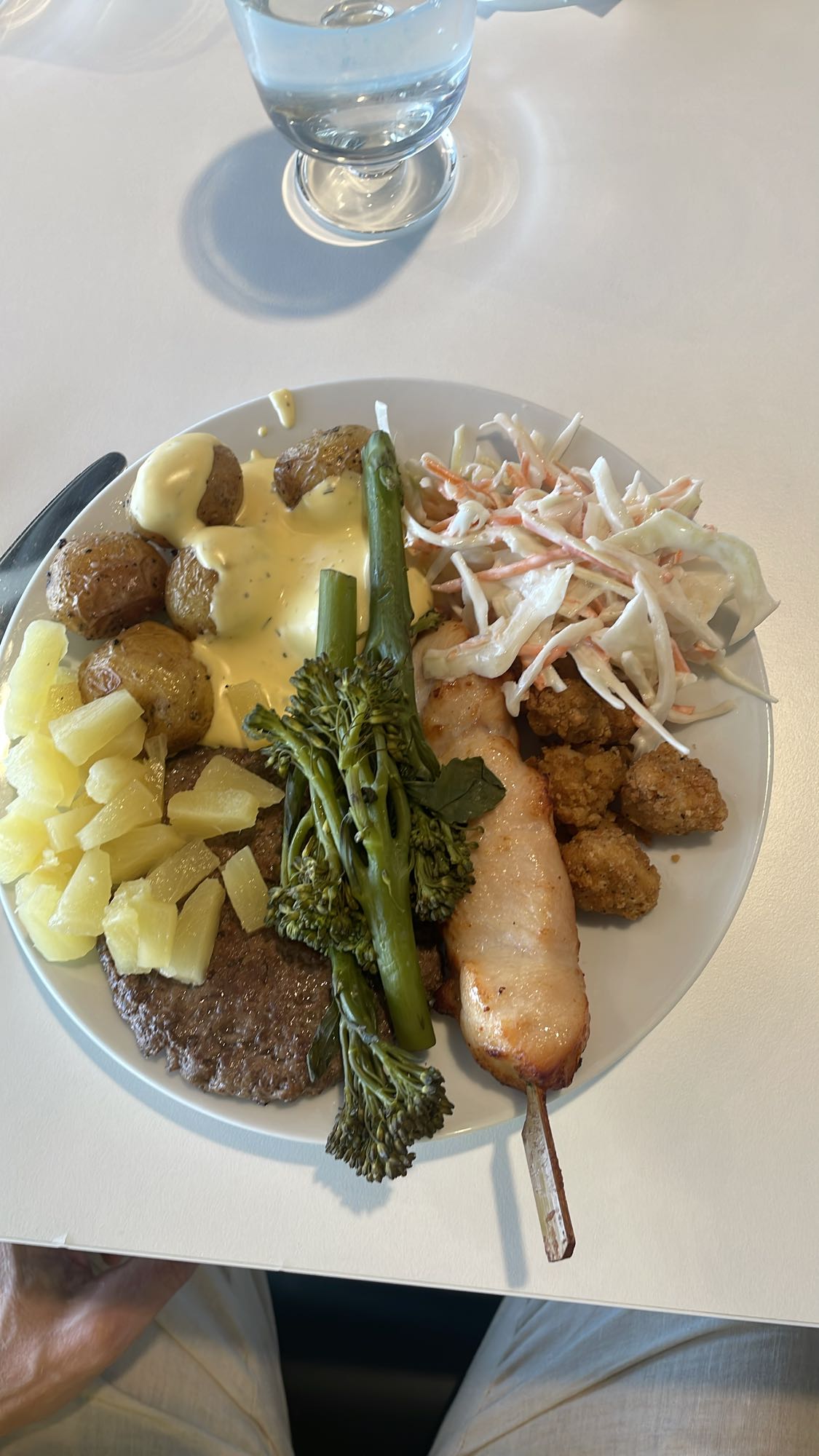 Kycklingspett med tillbehör