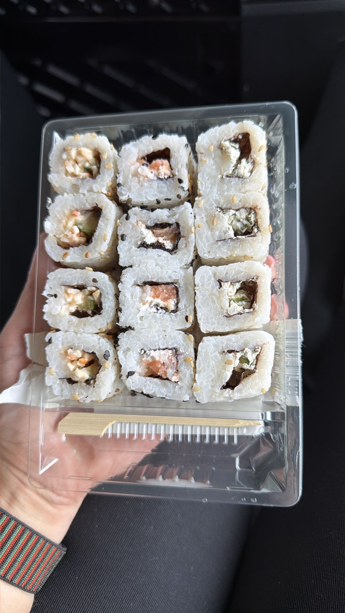 Mix sushi rulouri