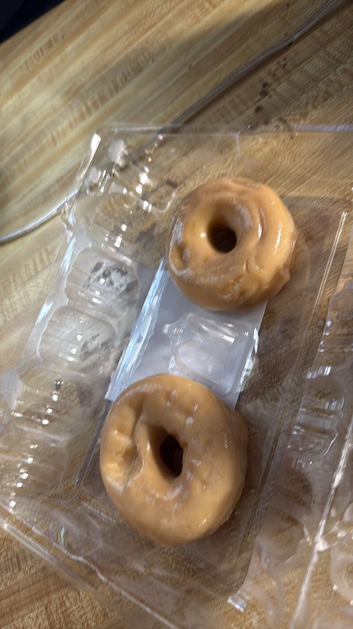 Deux beignets glacés