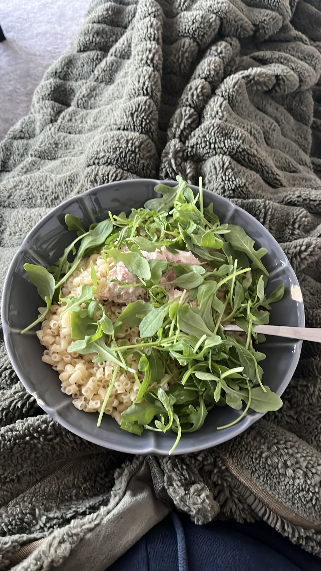 Pasta med lax och ruccola