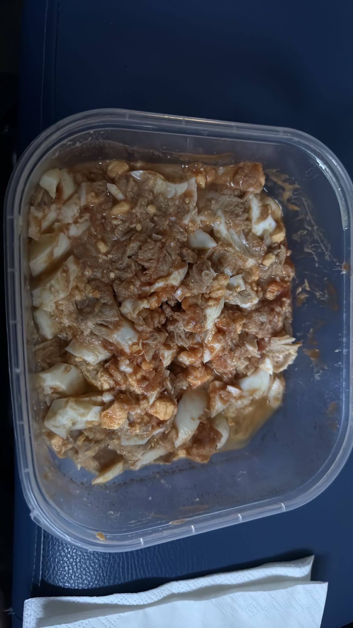 ensalada de atún y huevo