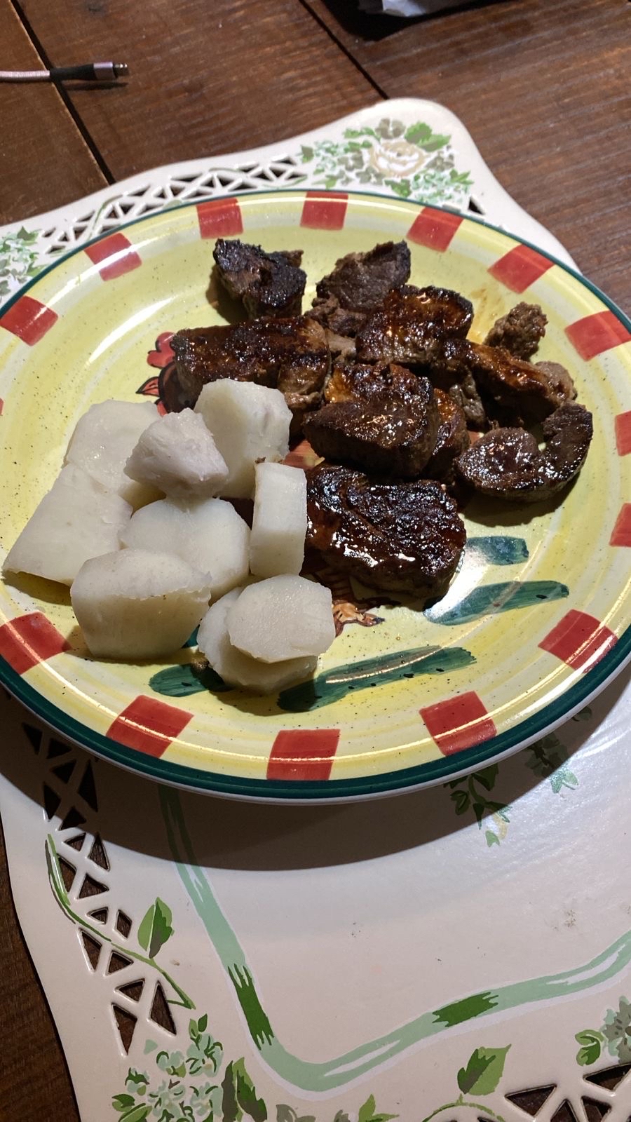 carne con yuca