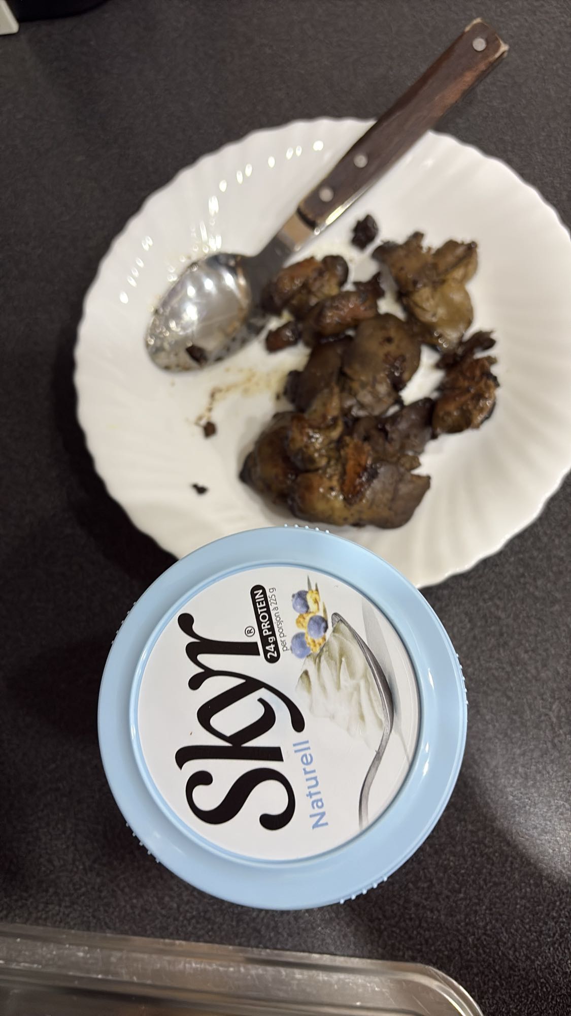 Kyllinglever og skyr