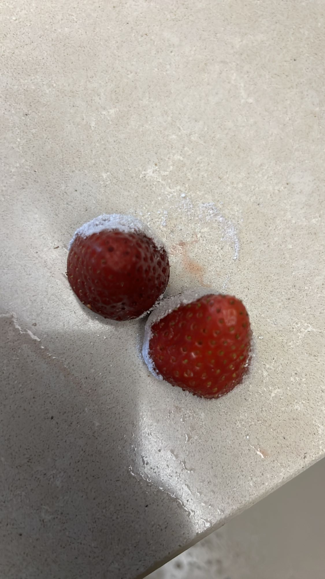 Due fragole