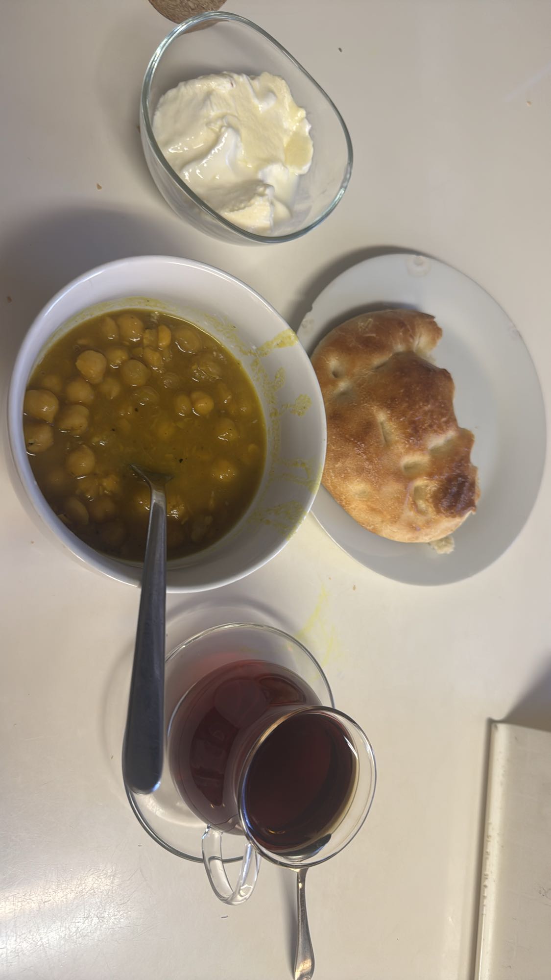 Kikärtssoppa med bröd