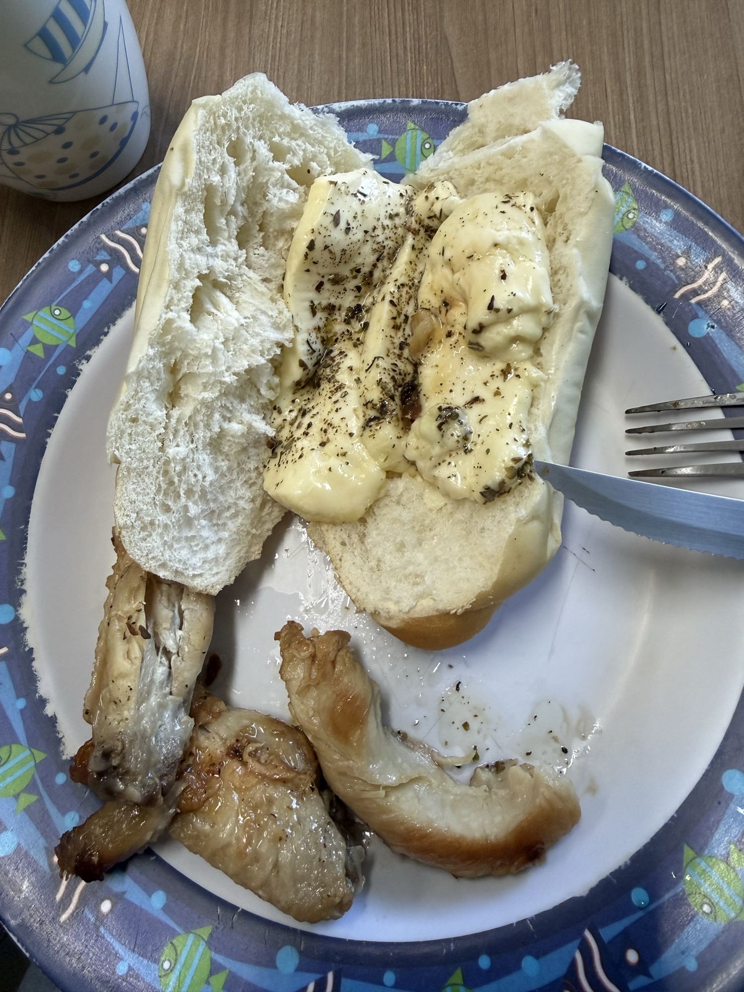 pão com queijo e frango