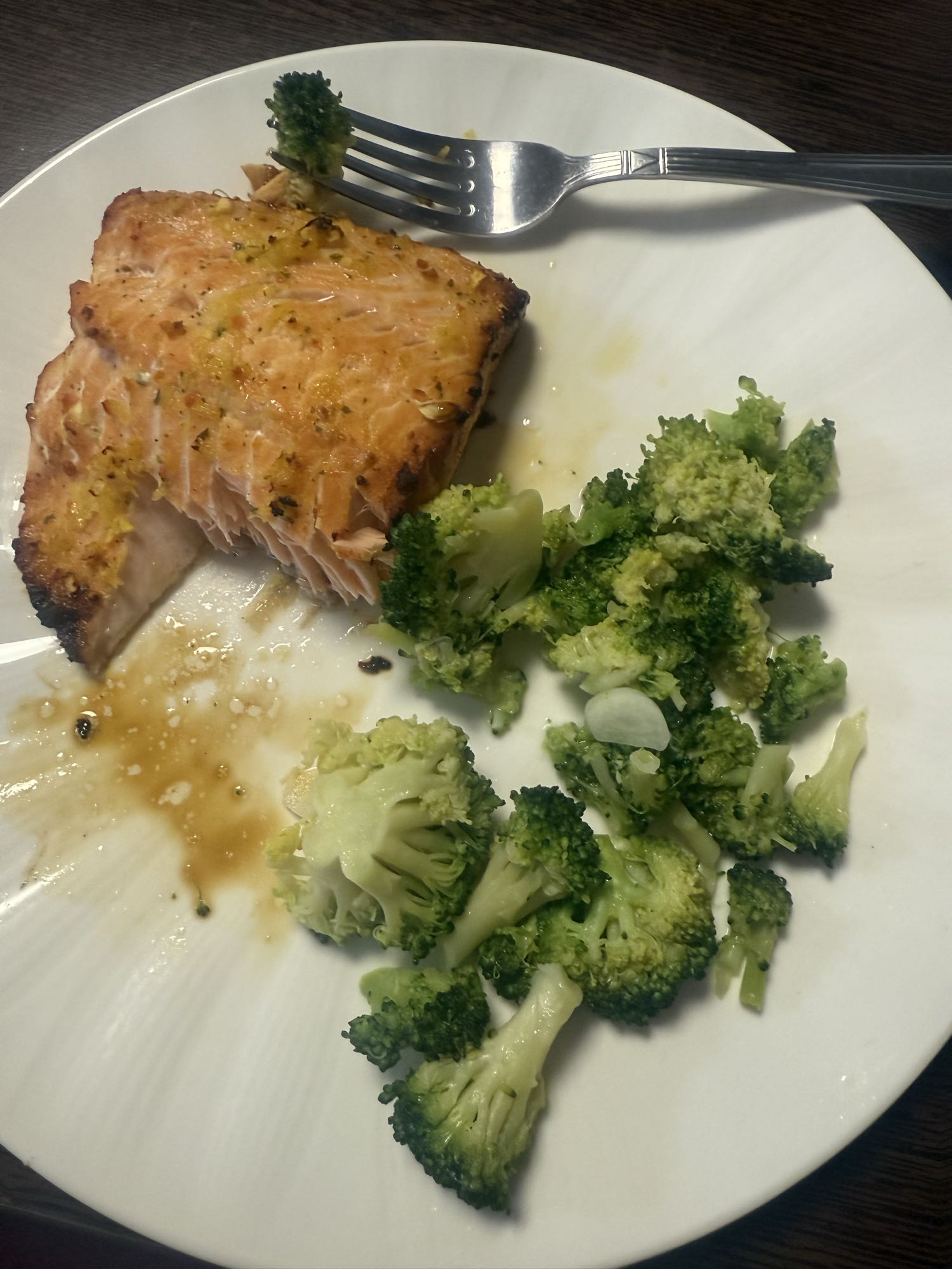 Somon cu broccoli