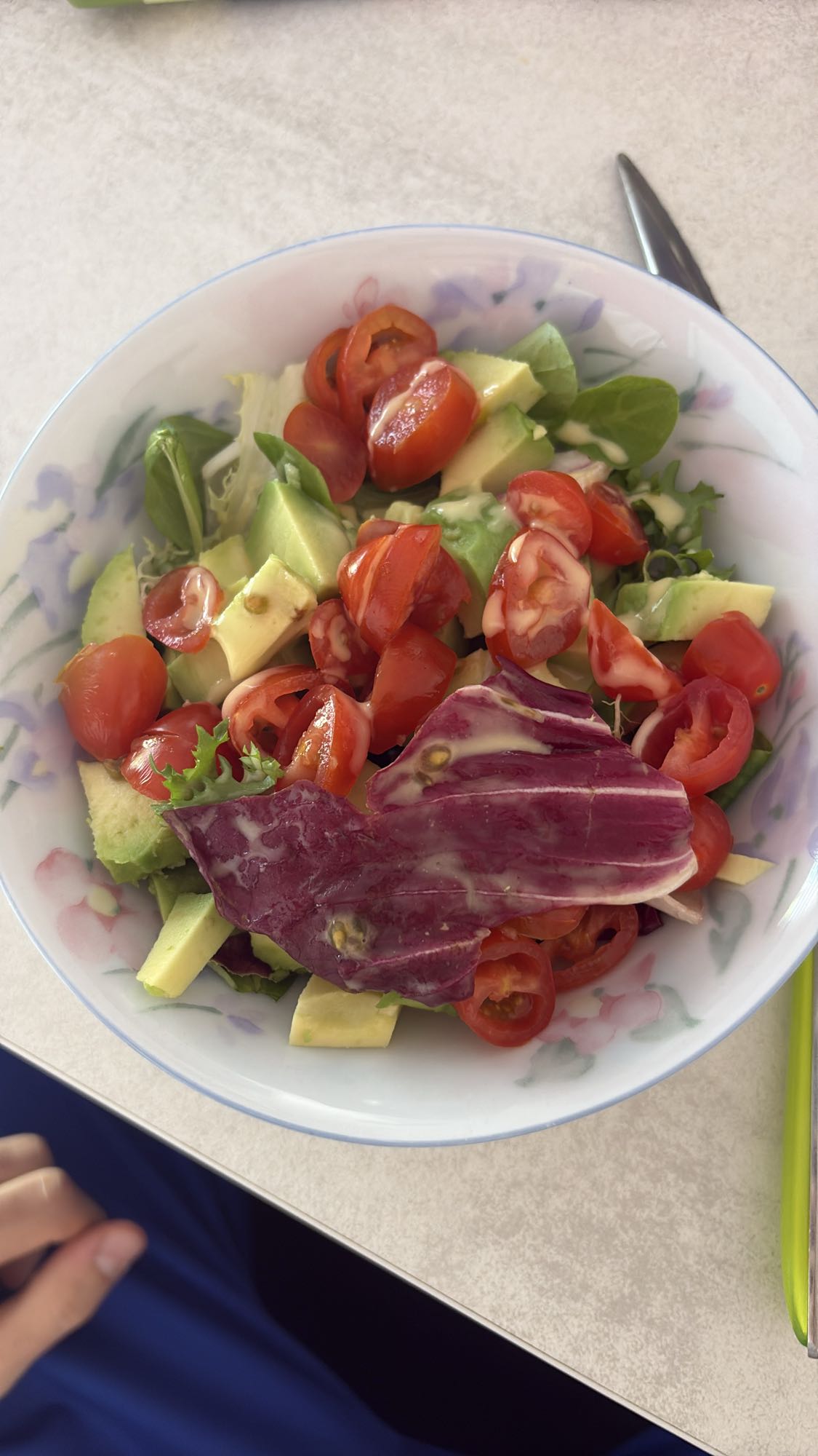 Salade avocat tomate
