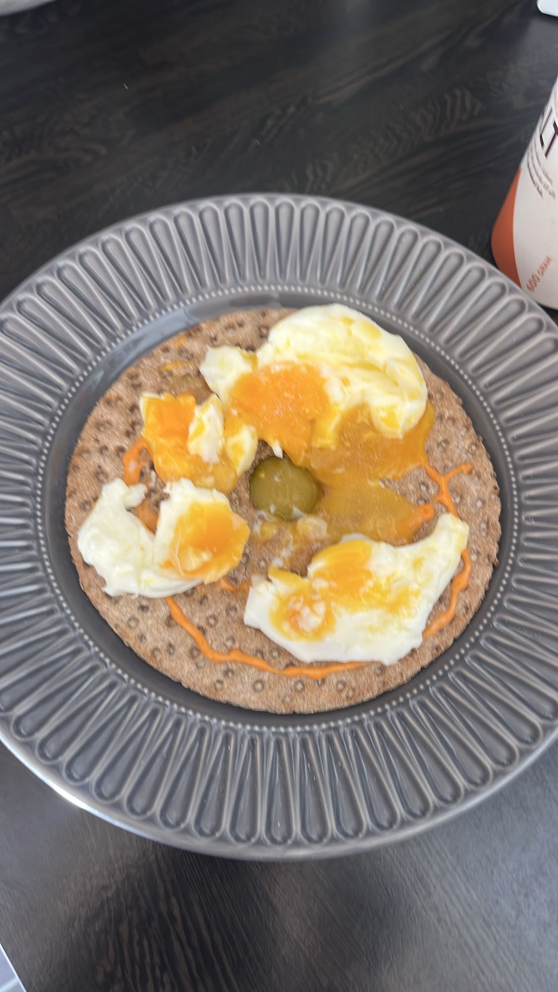 Knäckebröd med ägg
