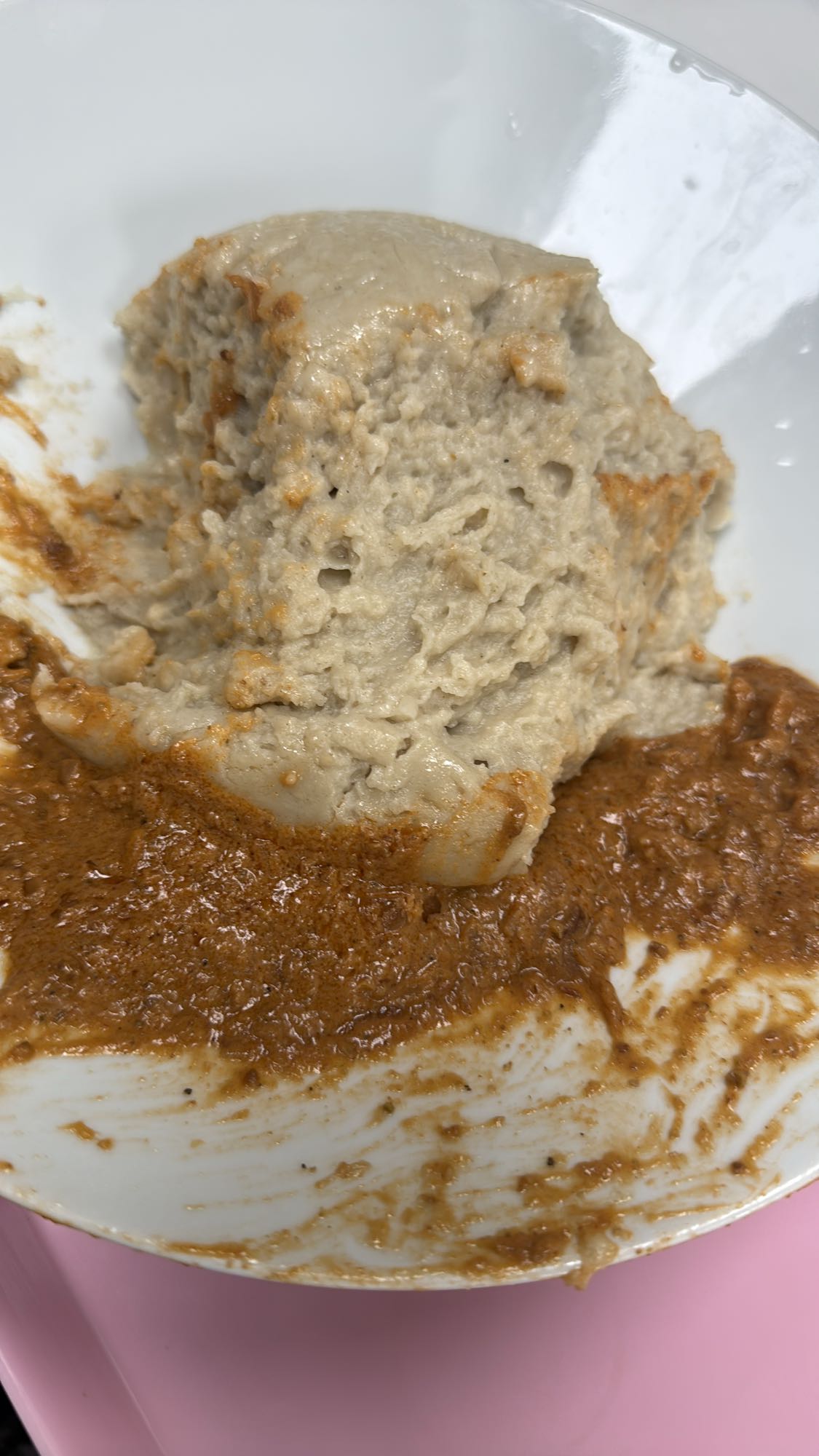 Fufu med tomatsaus