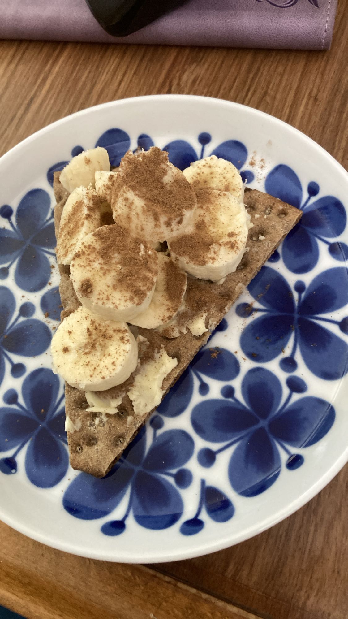 Knäcke med banan