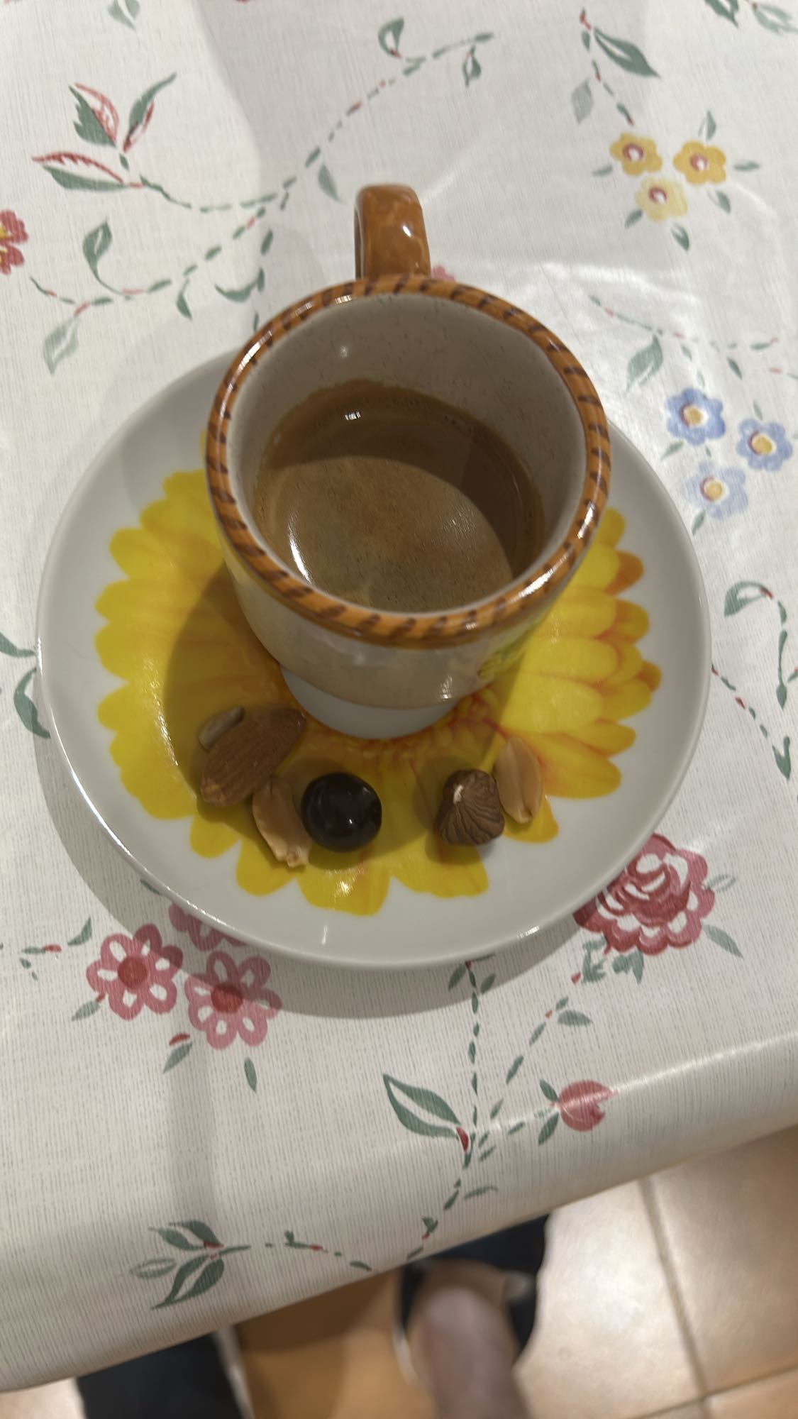 Caffè con mandorle