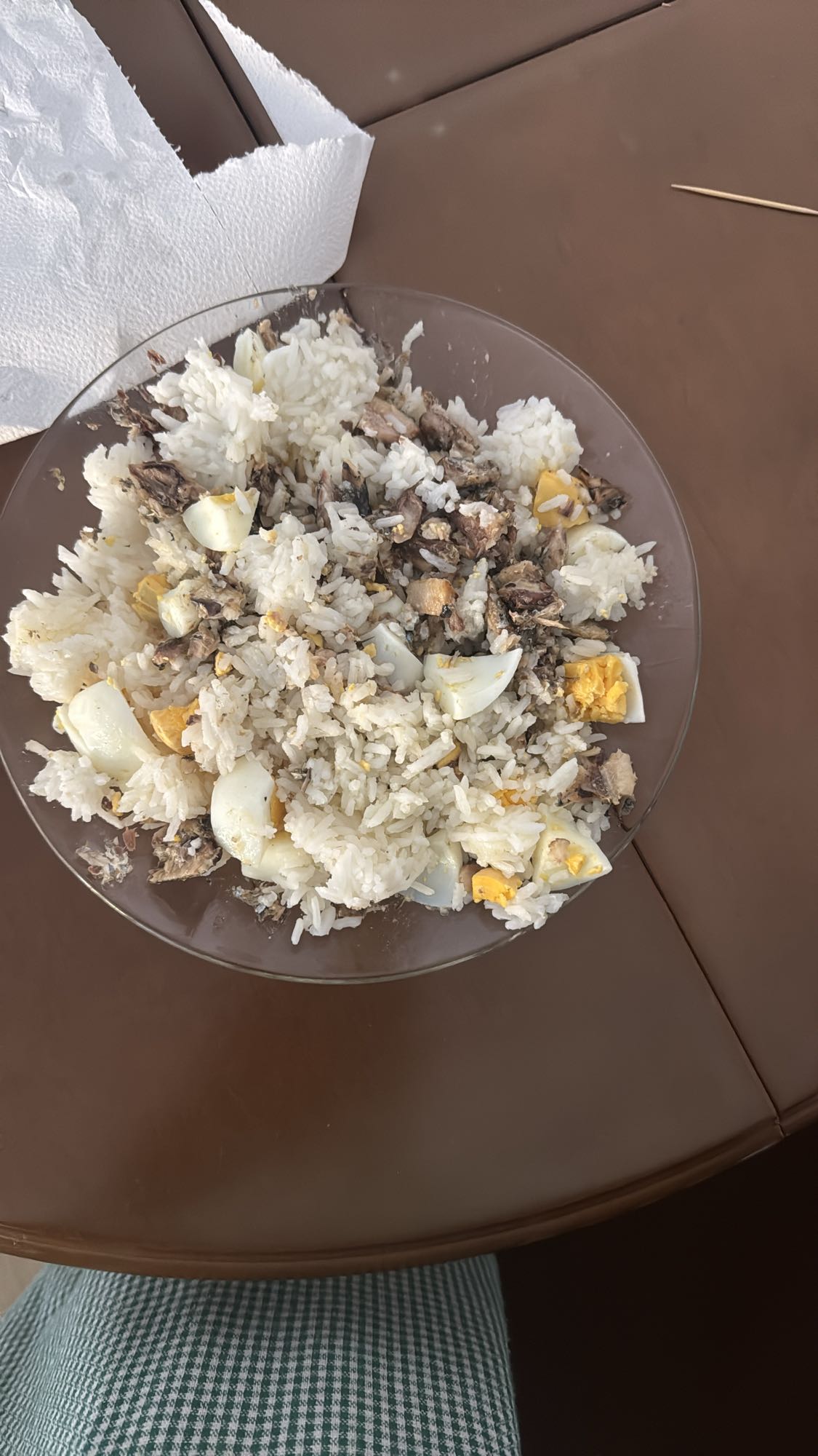 Arroz con sardina y huevo