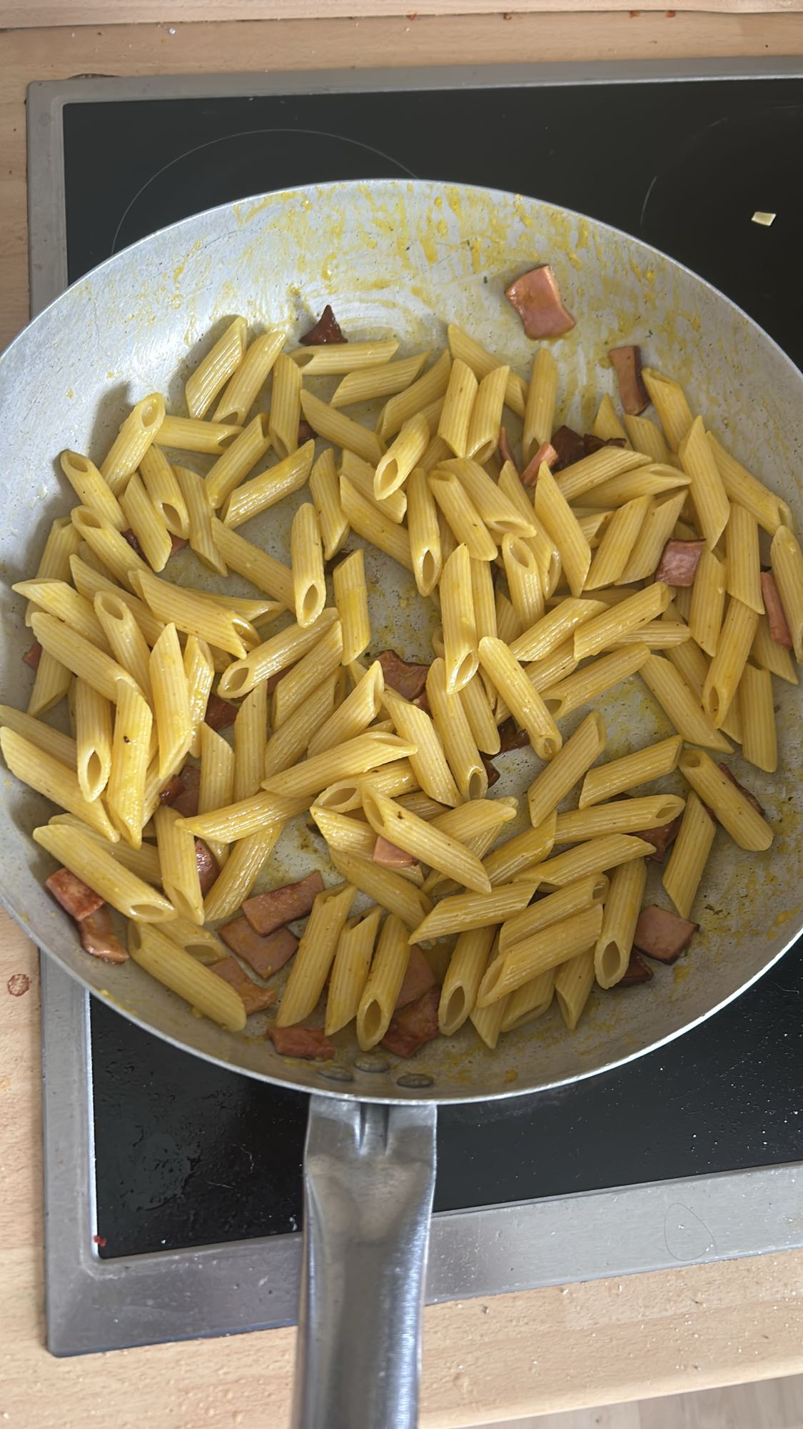 Penne mit Wurst
