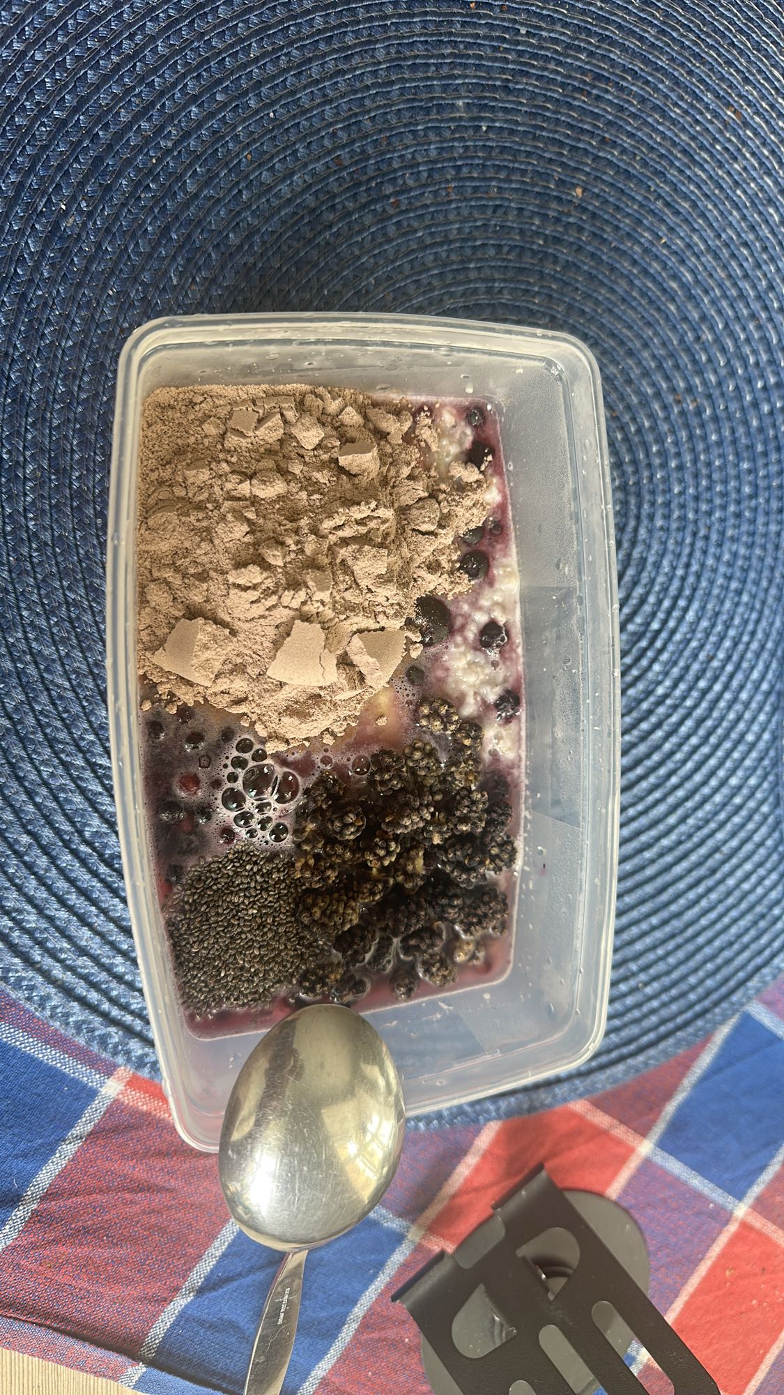 Blåbärsgröt med protein