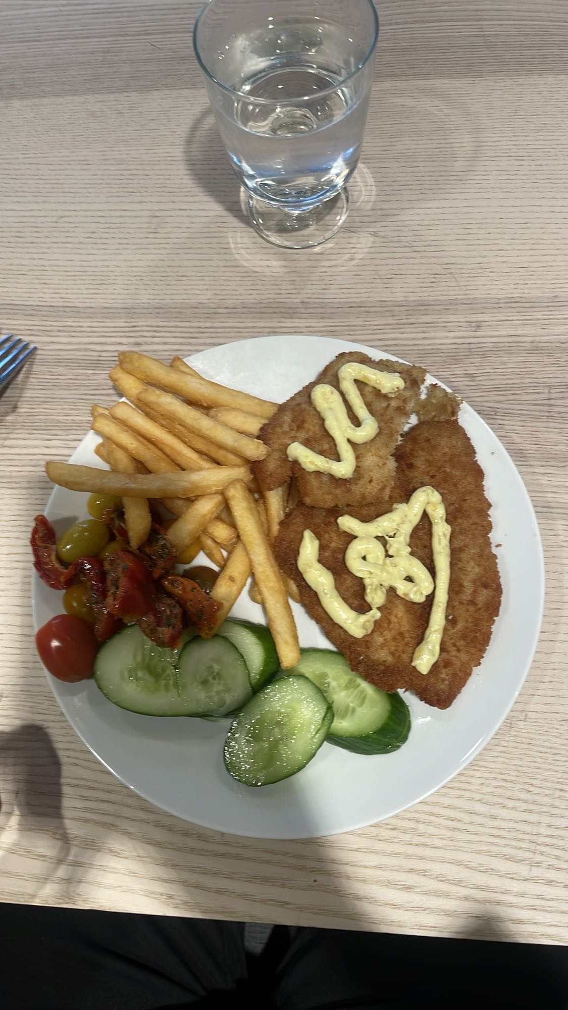 Panerad fisk med pommes