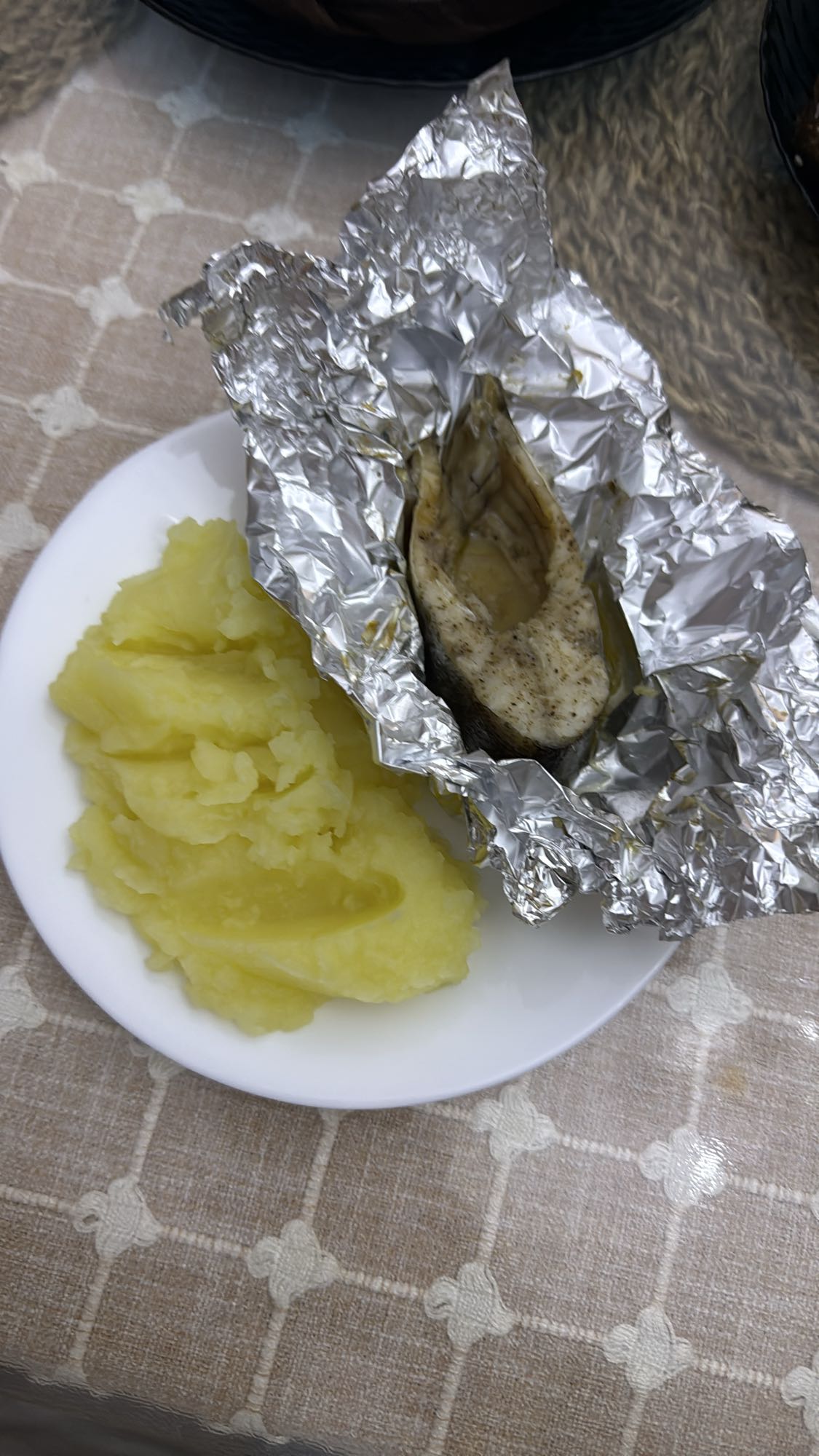 Рыба с картофельным пюре
