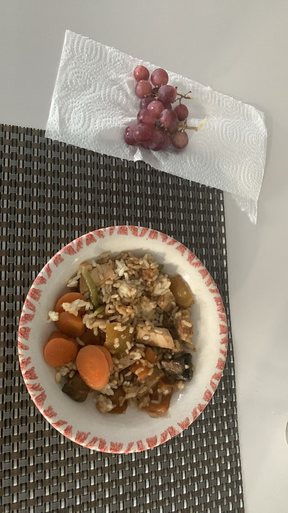 Riz au poulet et raisins