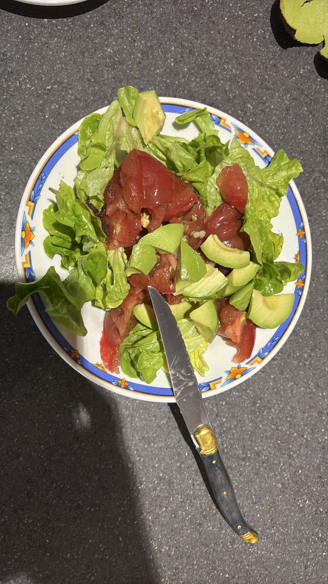 Salade avocat tomate
