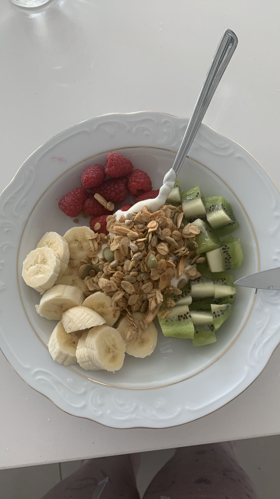 Bol de yaourt aux fruits